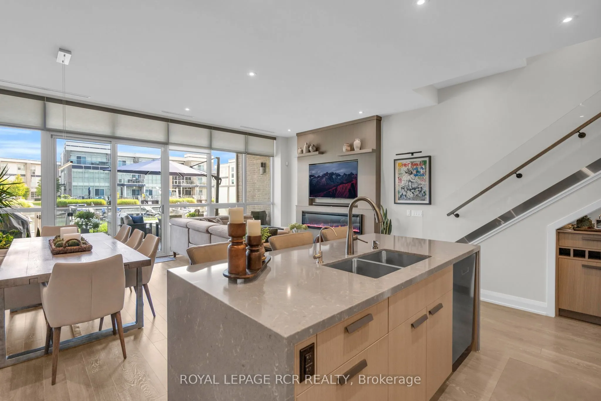 3652 Ferretti Court