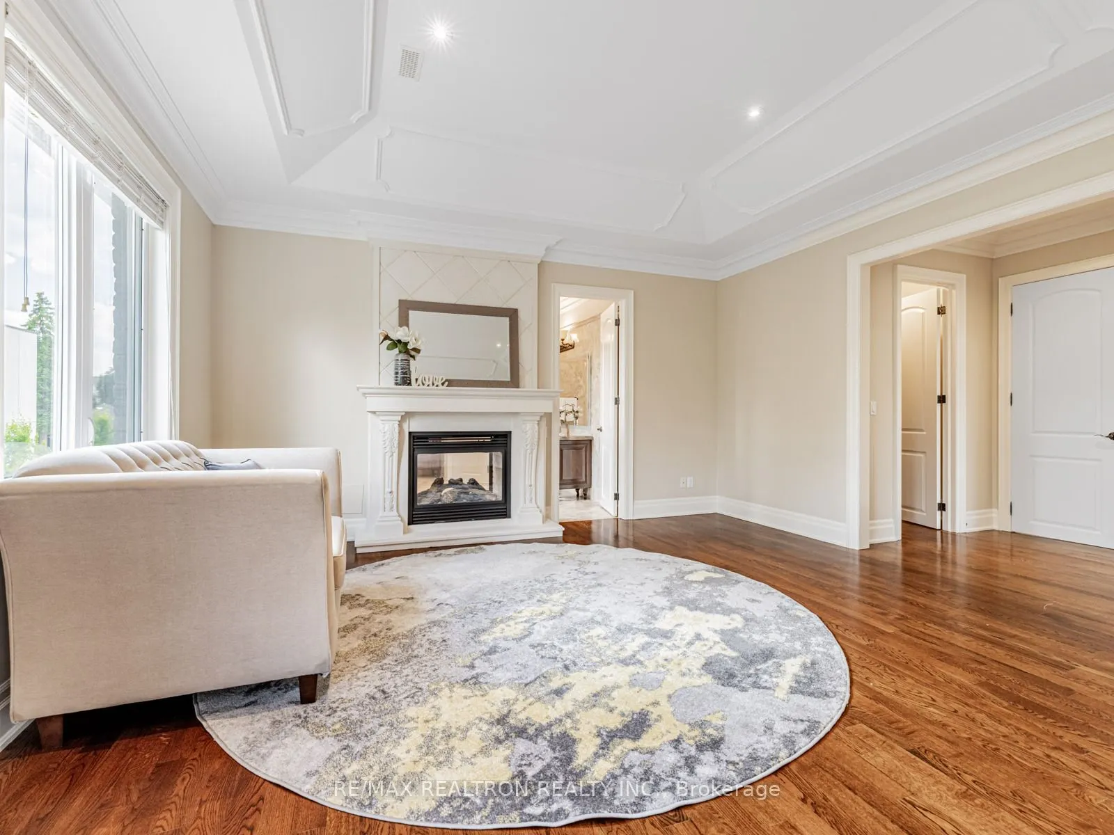 12 Orlon Crescent