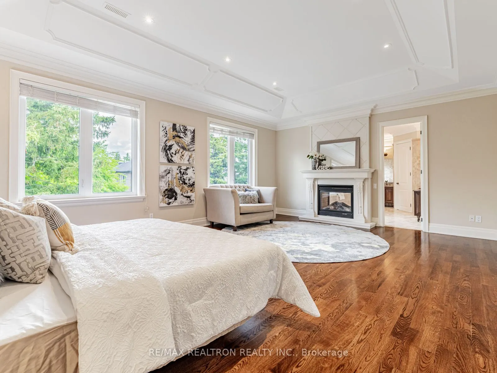 12 Orlon Crescent