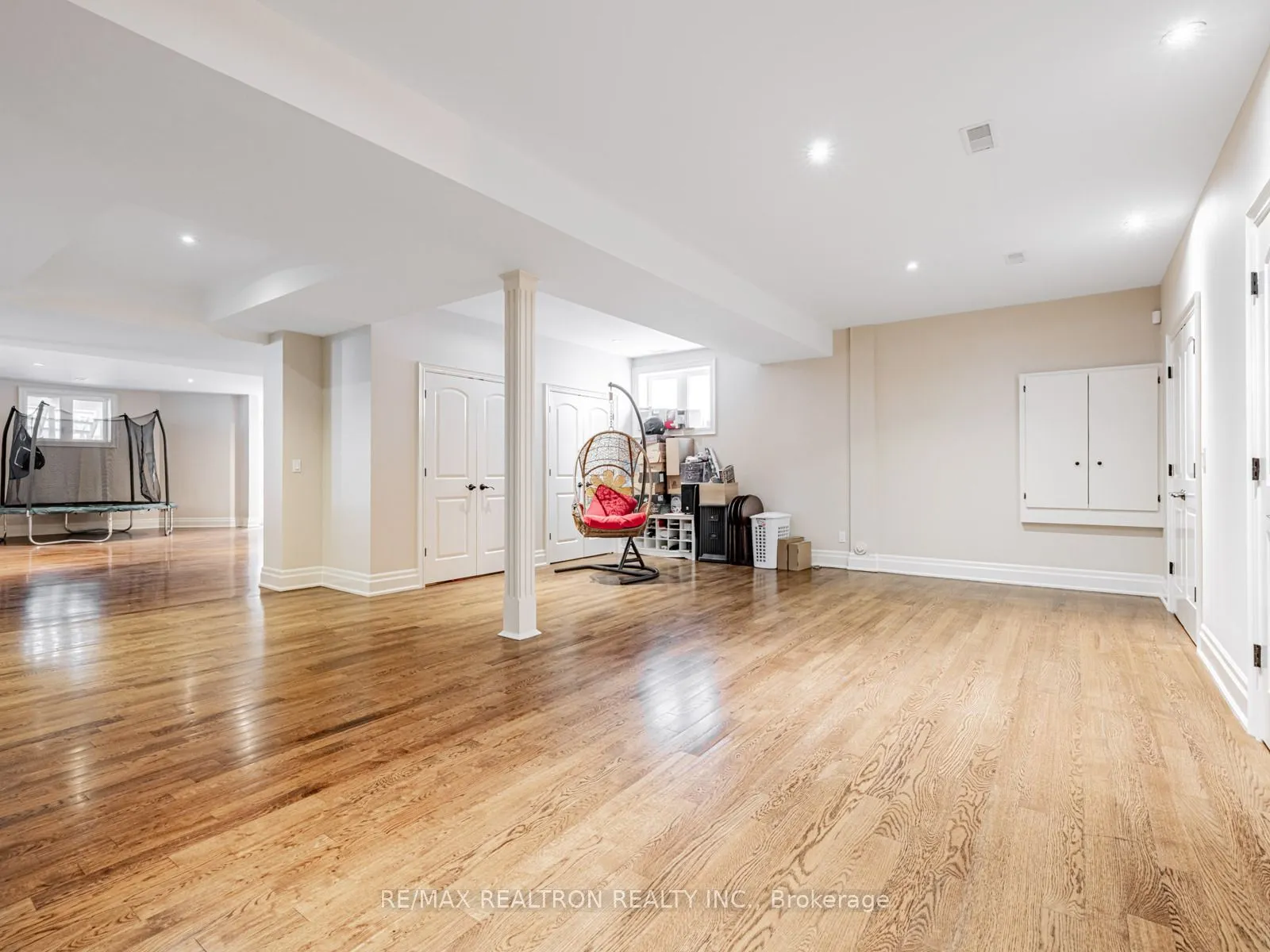 12 Orlon Crescent