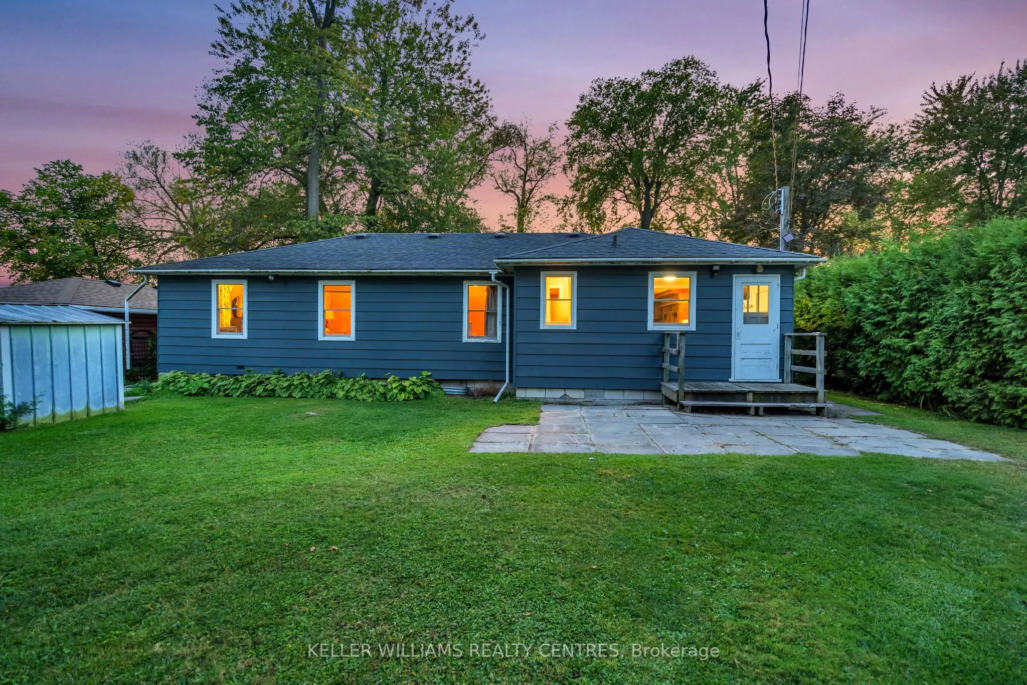 28 McRae Beach Road S