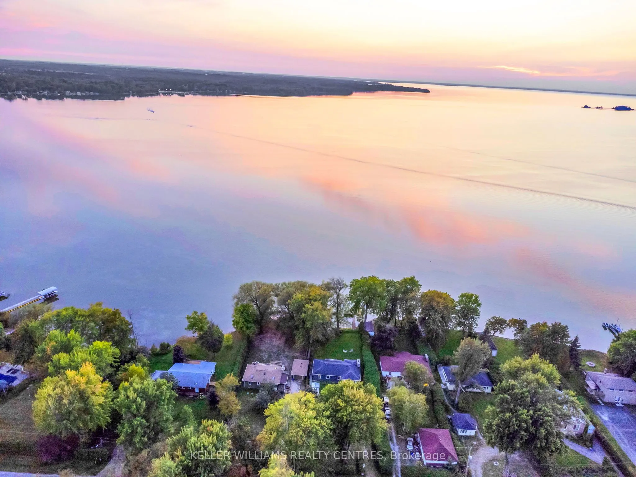 28 McRae Beach Road S