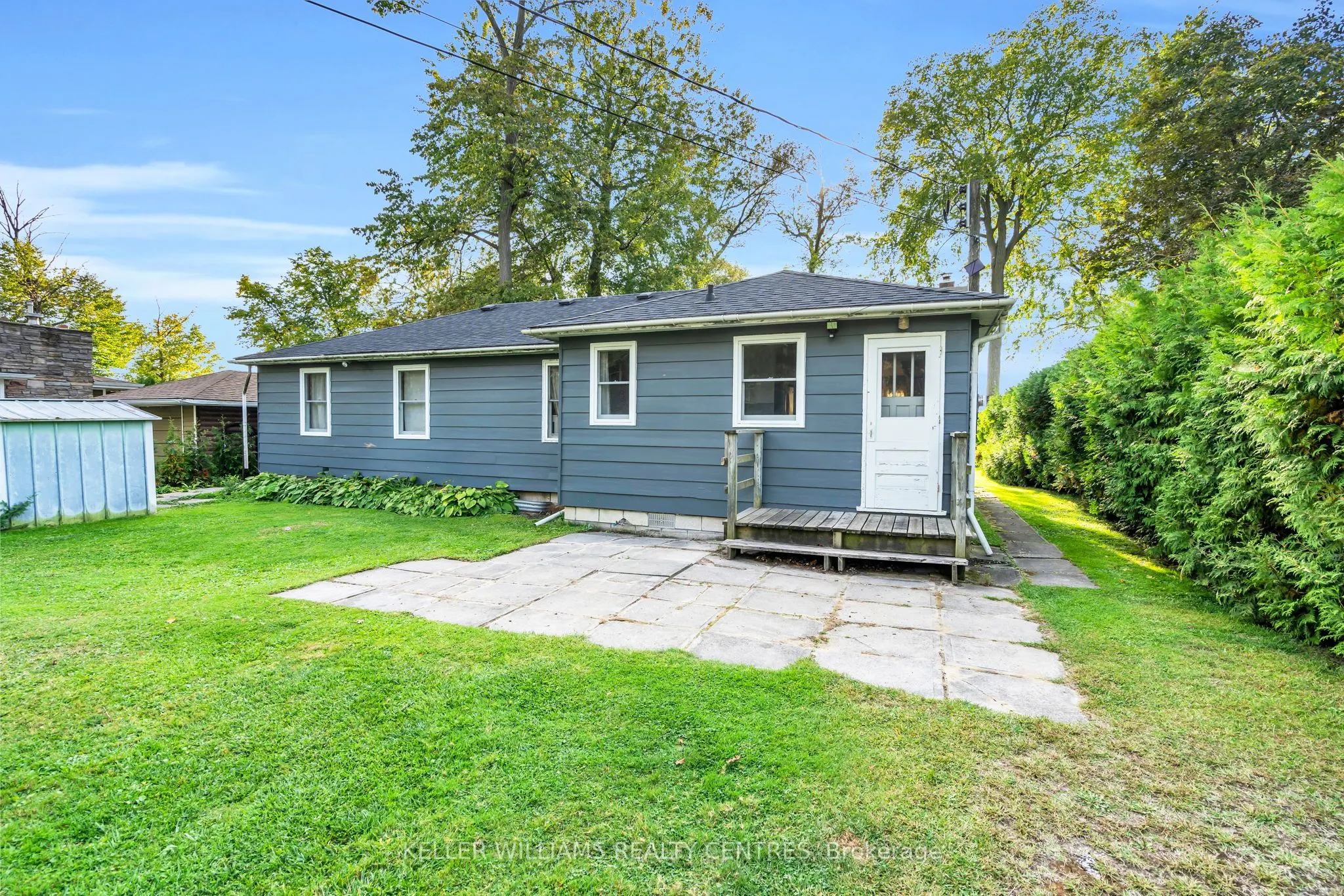 28 McRae Beach Road S