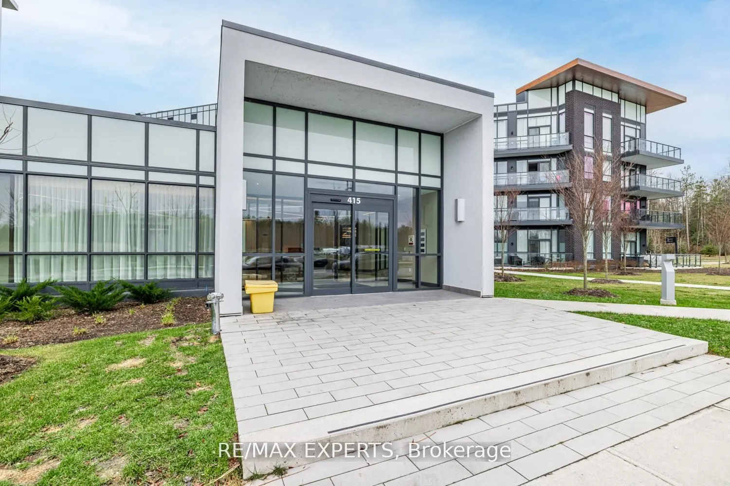 415 Sea Ray Avenue, #105