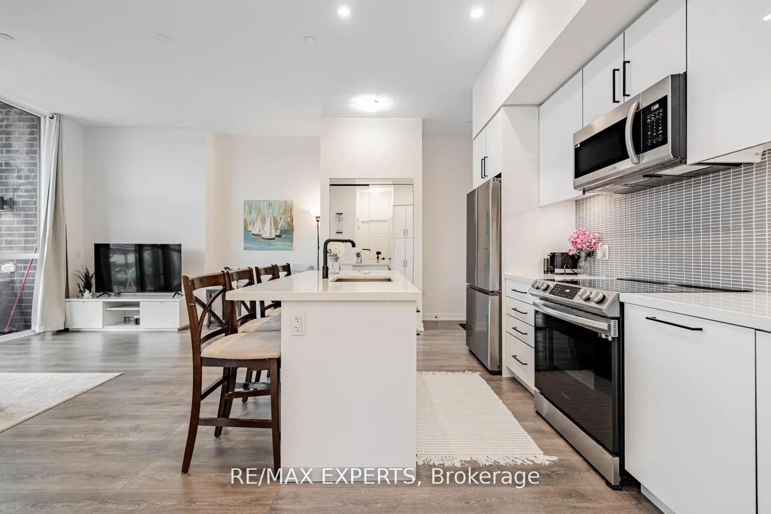 415 Sea Ray Avenue, #105
