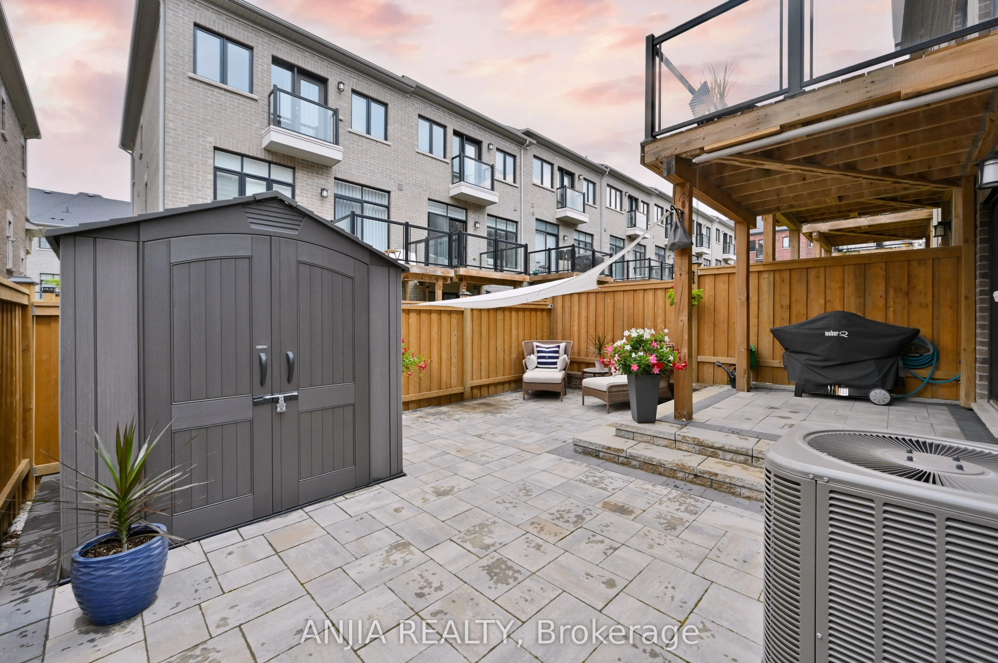 37 Duncombe Lane