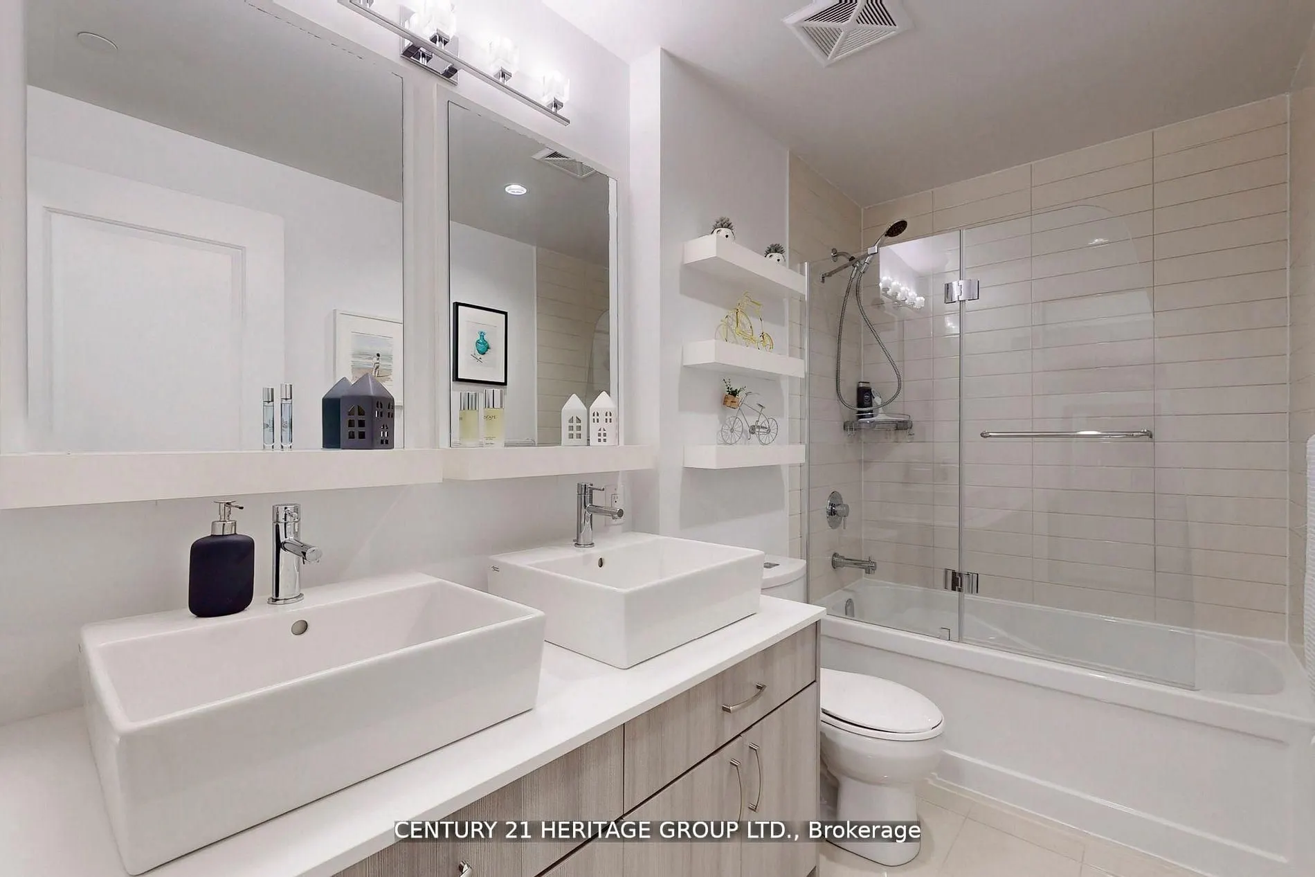 9201 Yonge Street, #319
