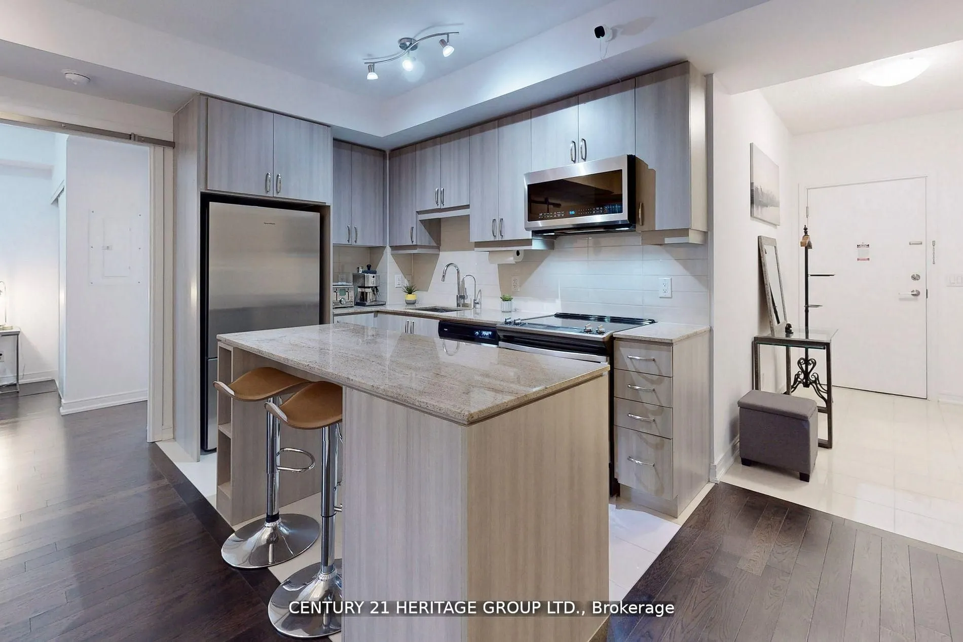 9201 Yonge Street, #319