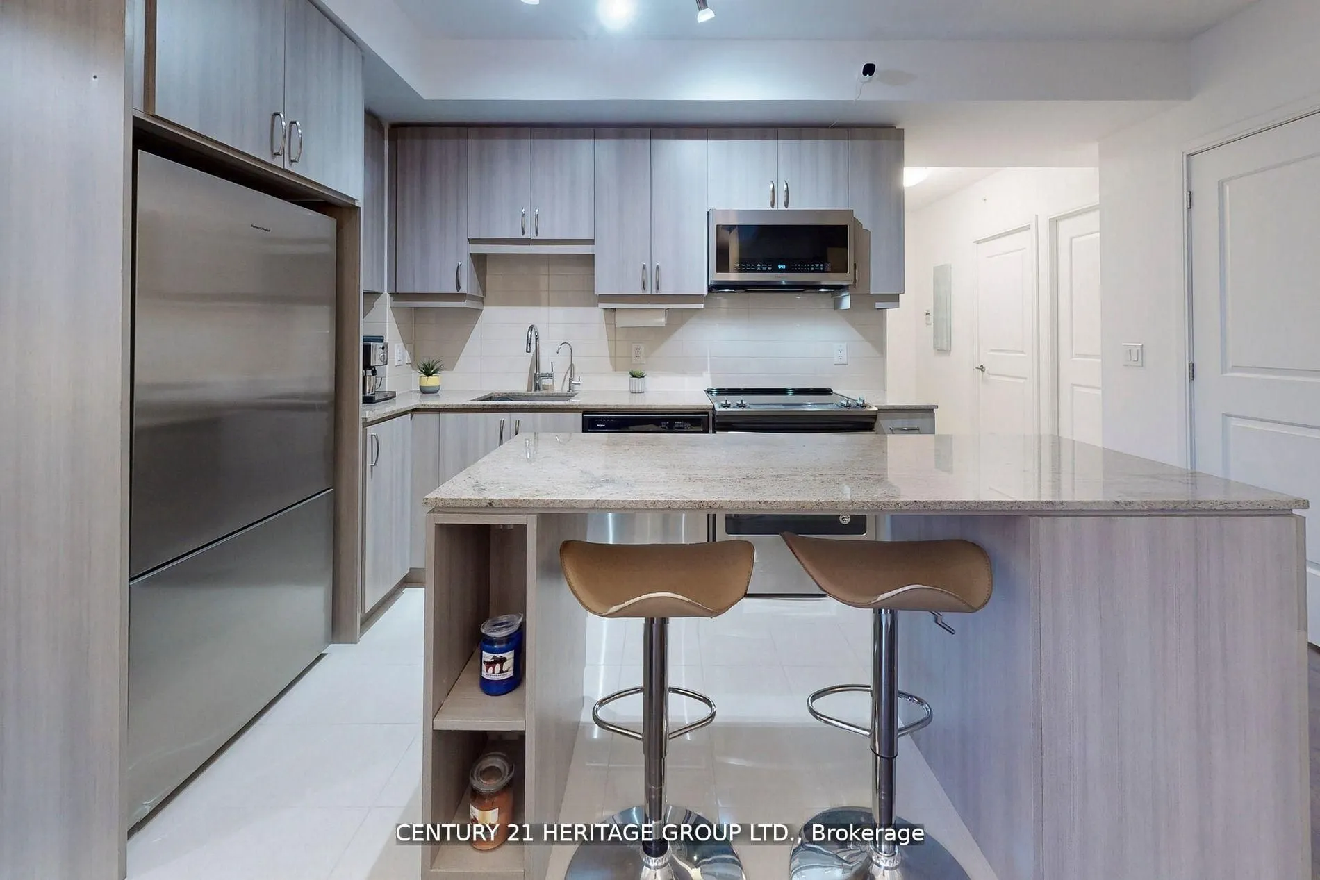 9201 Yonge Street, #319