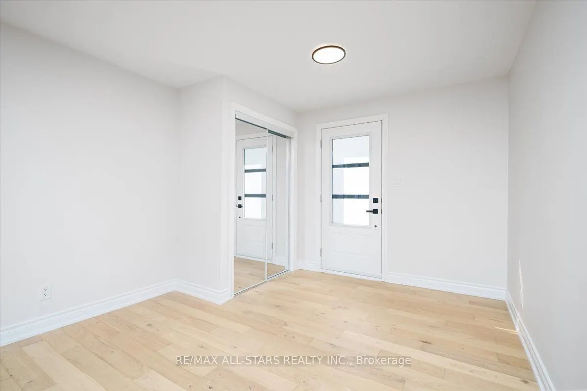 250 Rayners Road