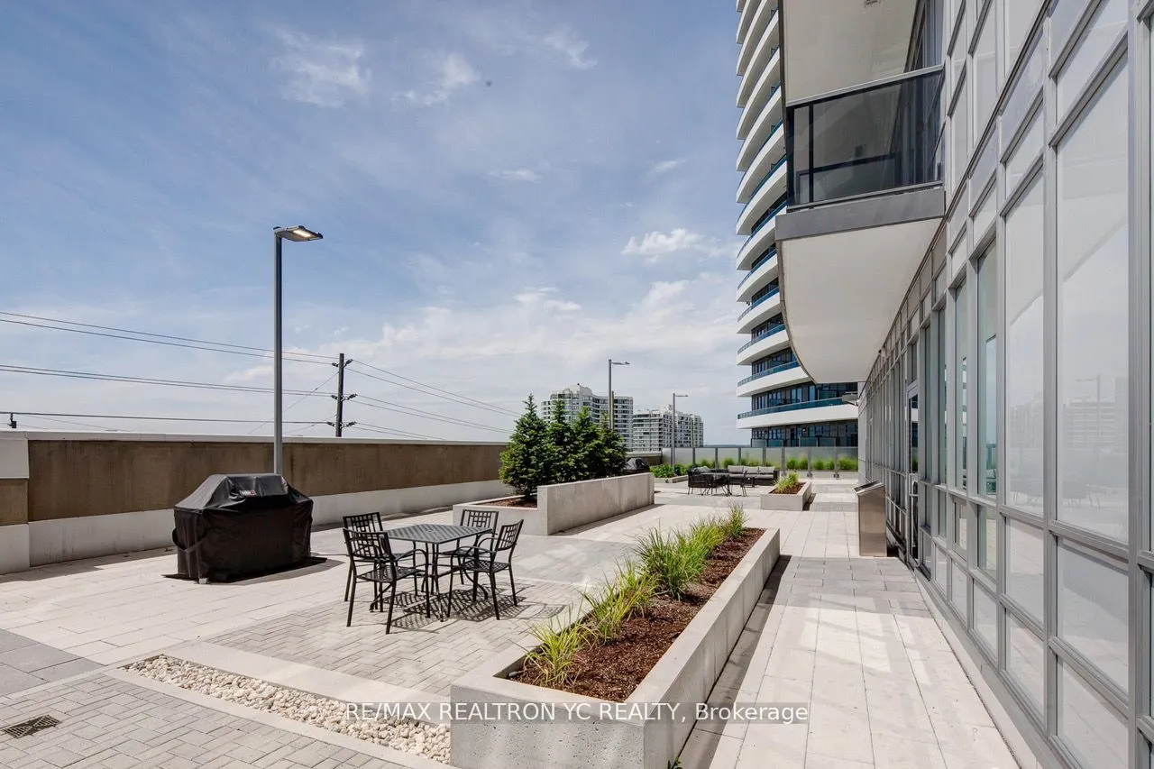 7171 Yonge Street, #408