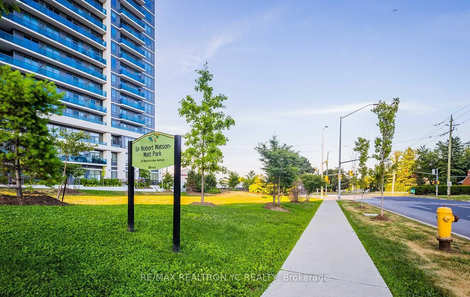 7171 Yonge Street, #408