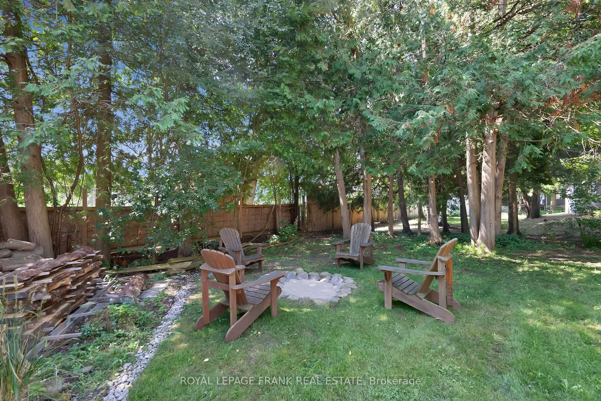68 Brook Crescent
