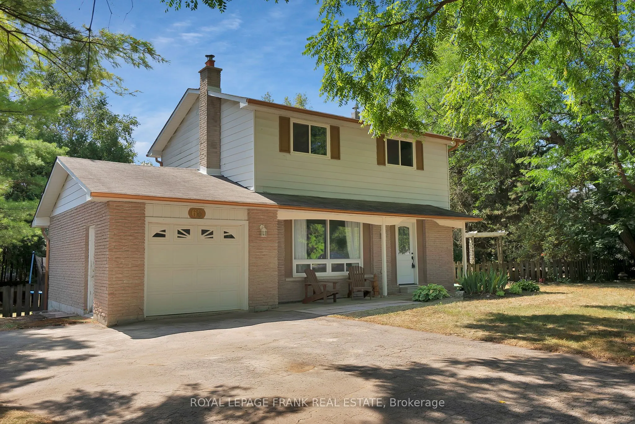 68 Brook Crescent