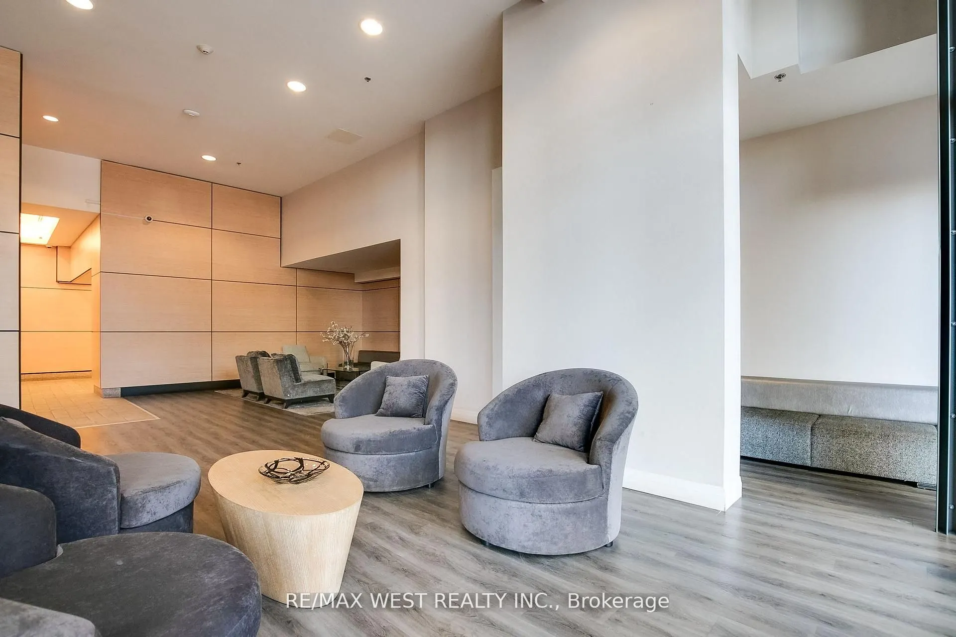 2910 Highway 7 W, #2605