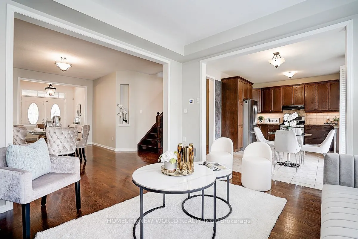76 Bulmer Crescent