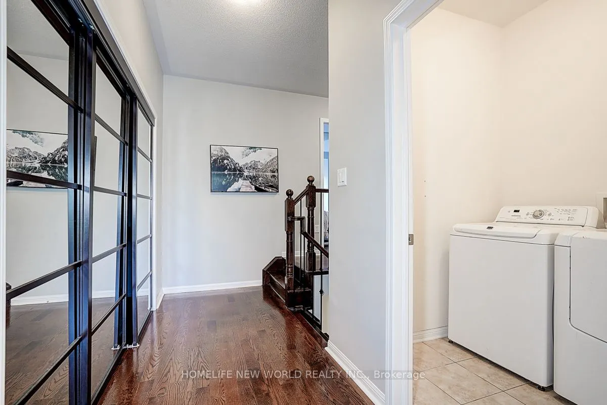 76 Bulmer Crescent