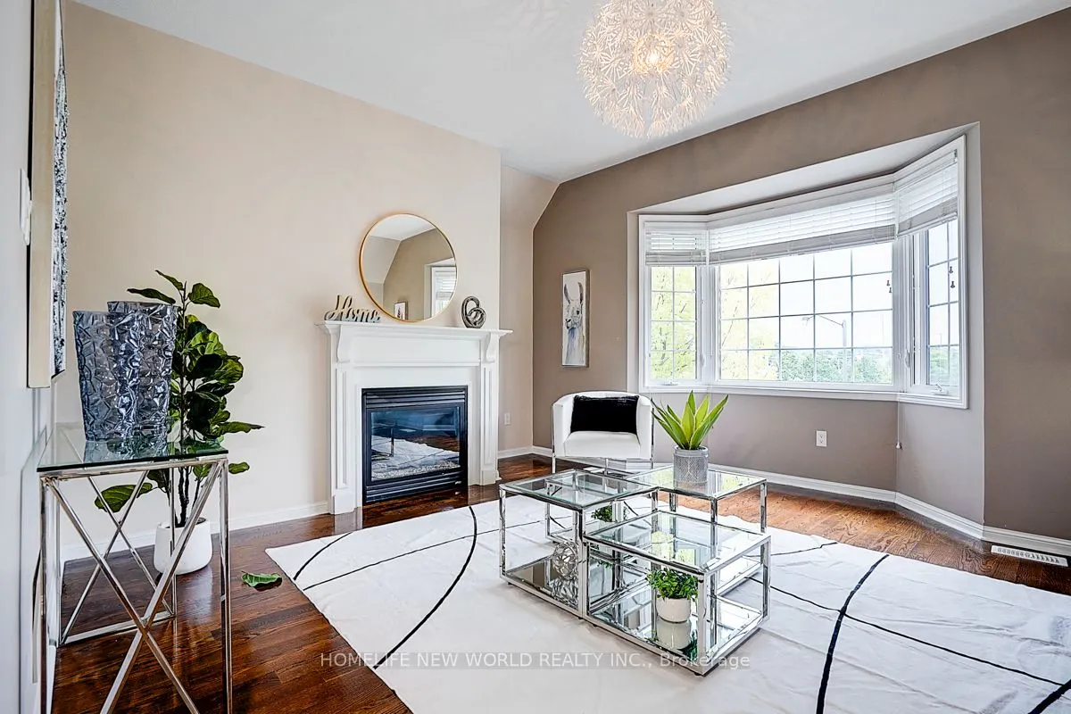 76 Bulmer Crescent