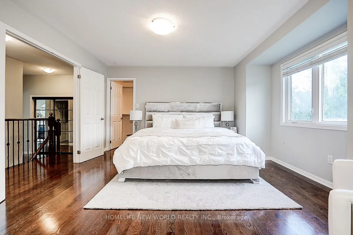 76 Bulmer Crescent