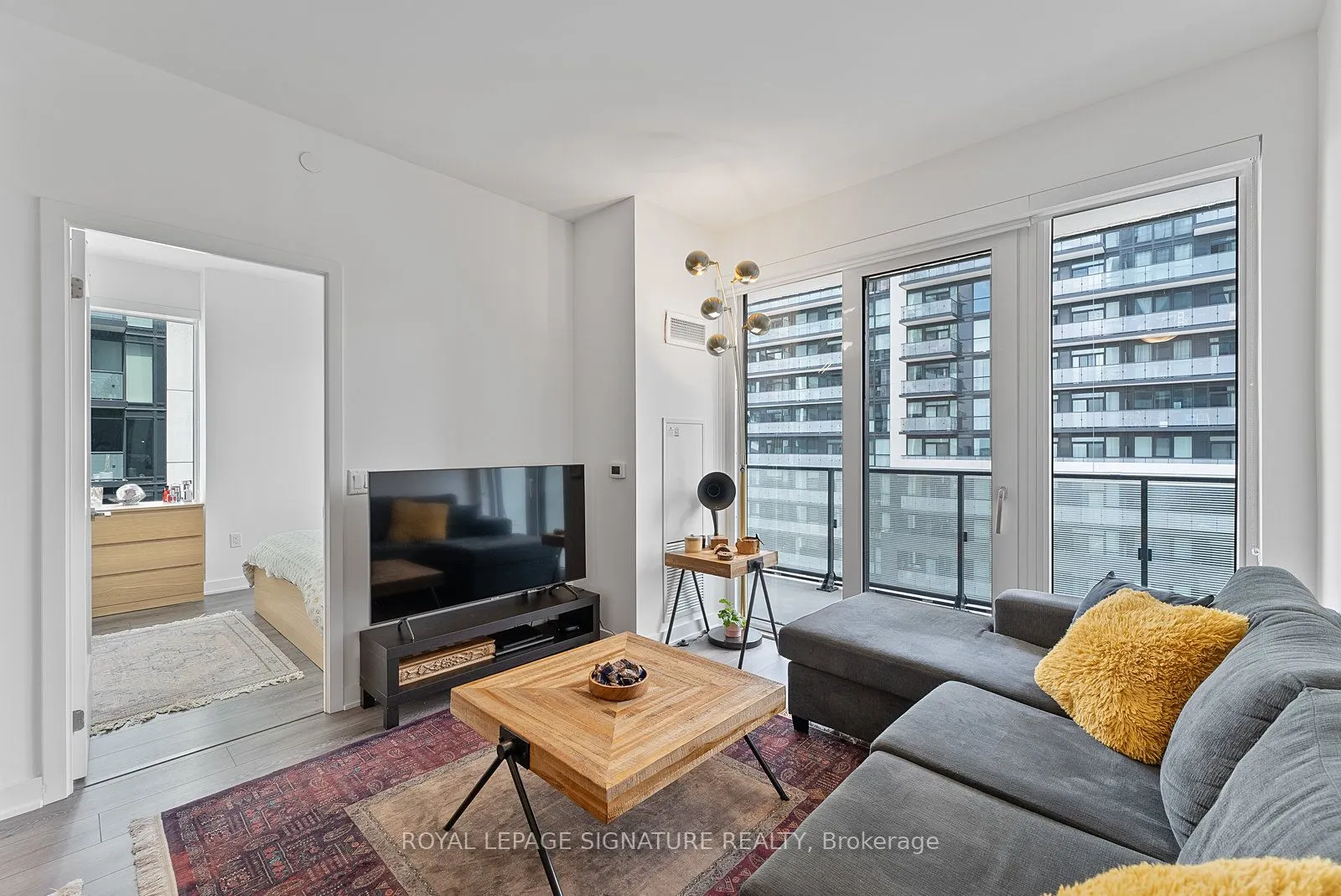 95 Oneida Crescent, #1004
