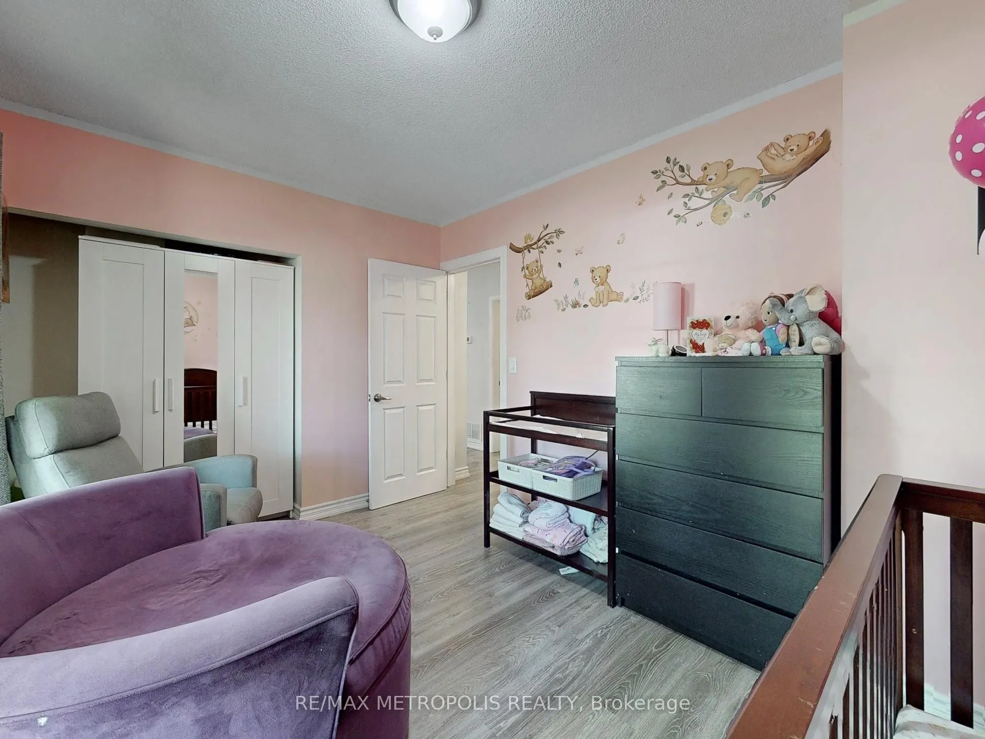 1000 ELGIN Street