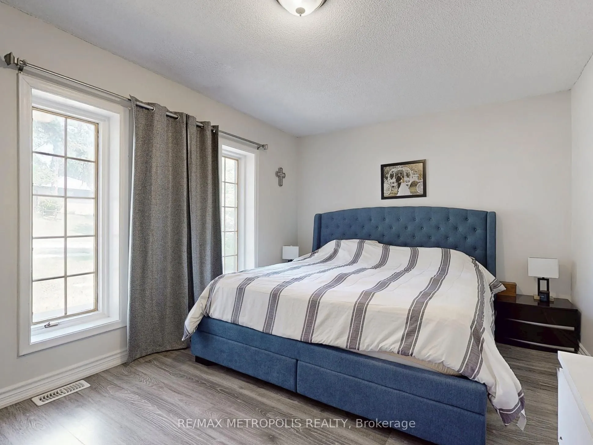 1000 ELGIN Street