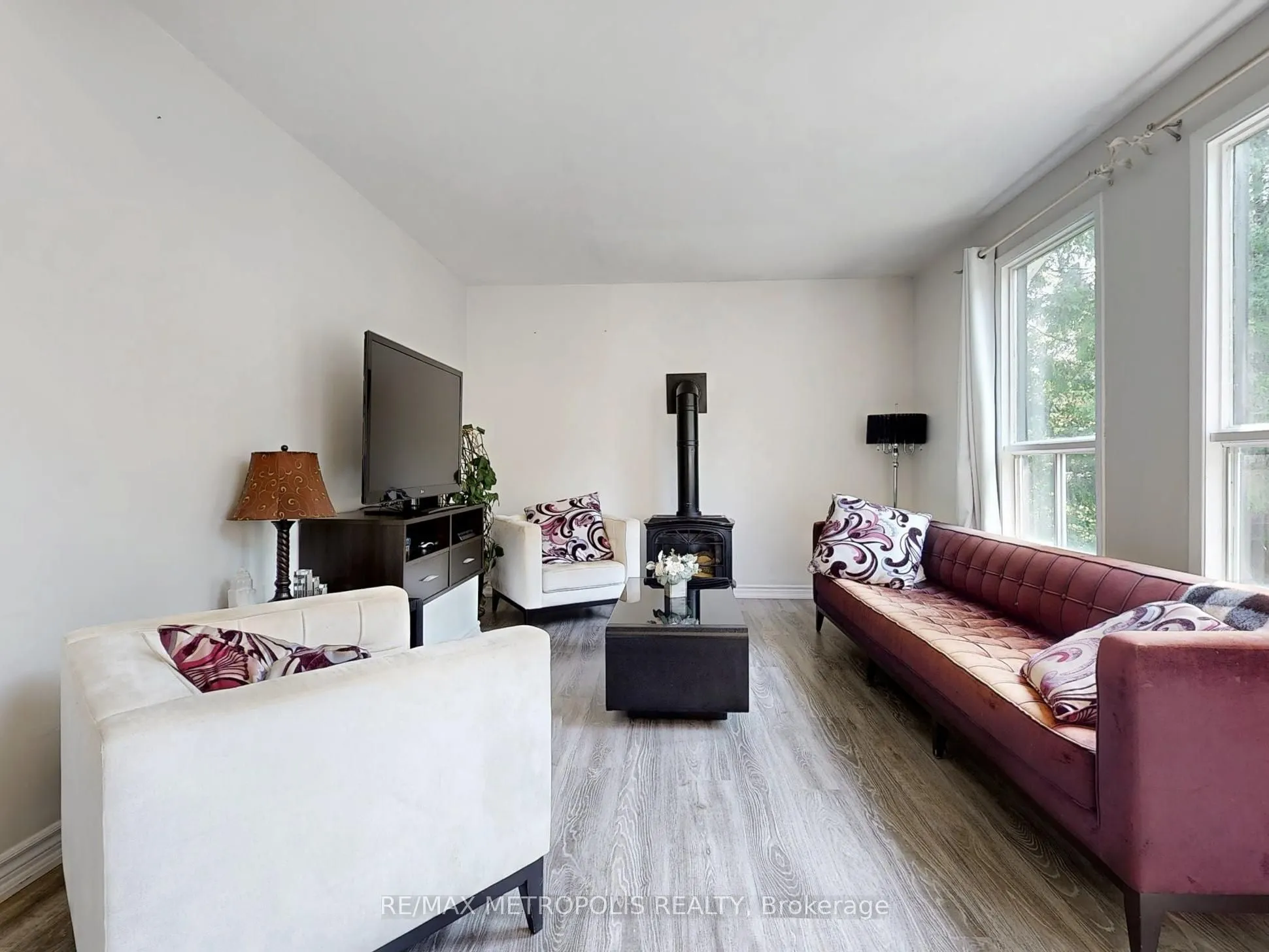 1000 ELGIN Street
