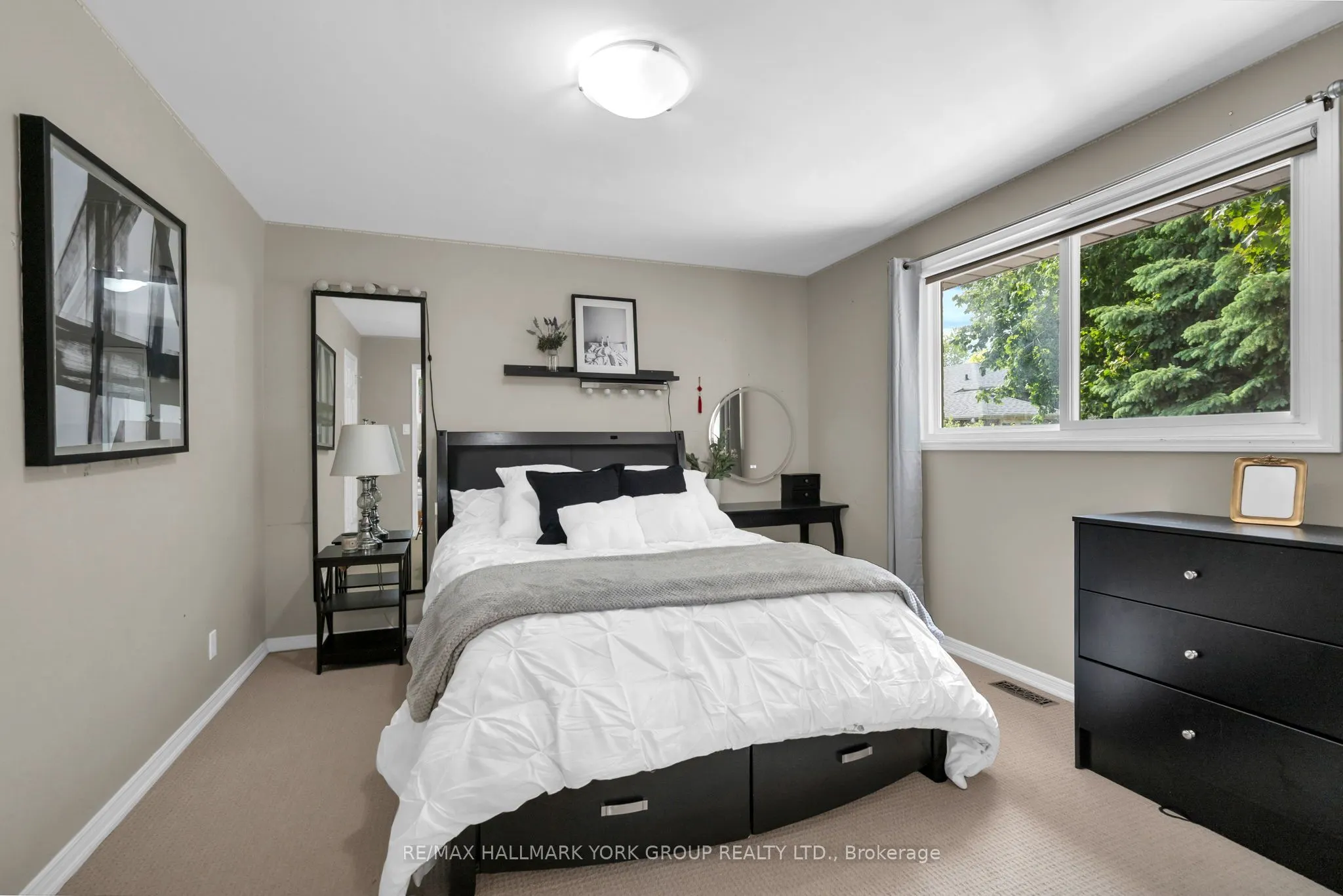 103 Wood Crescent