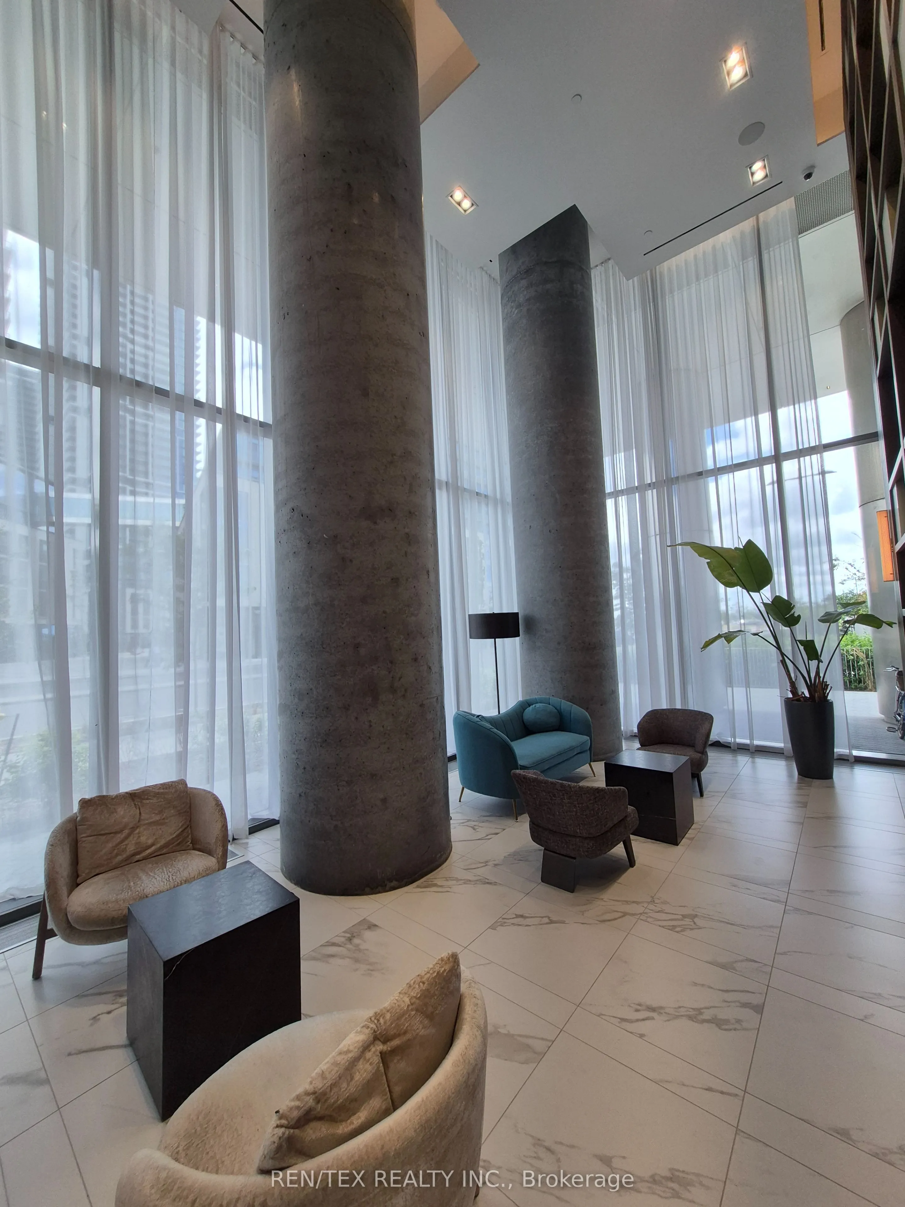 950 Portage Parkway, #5806