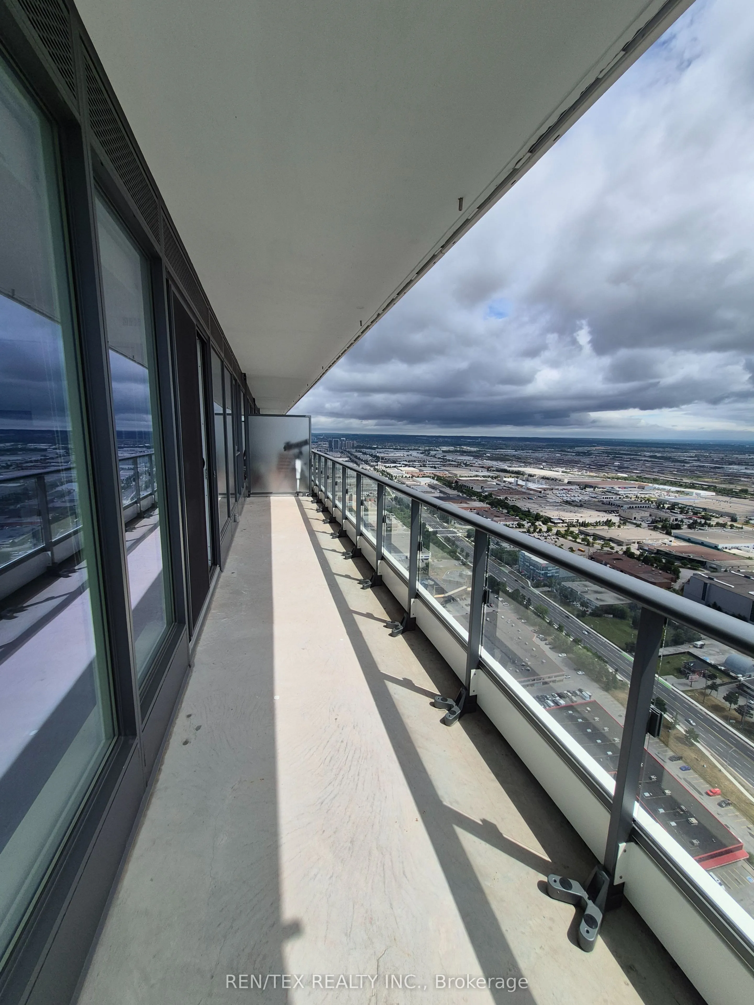 950 Portage Parkway, #5806