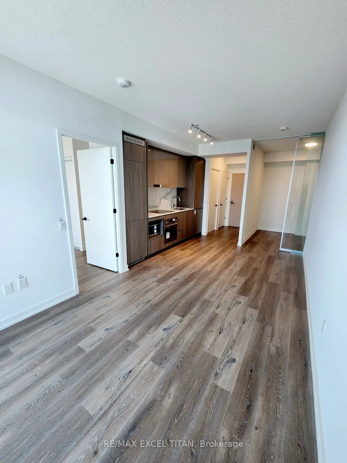 28 Interchange Way, #2006