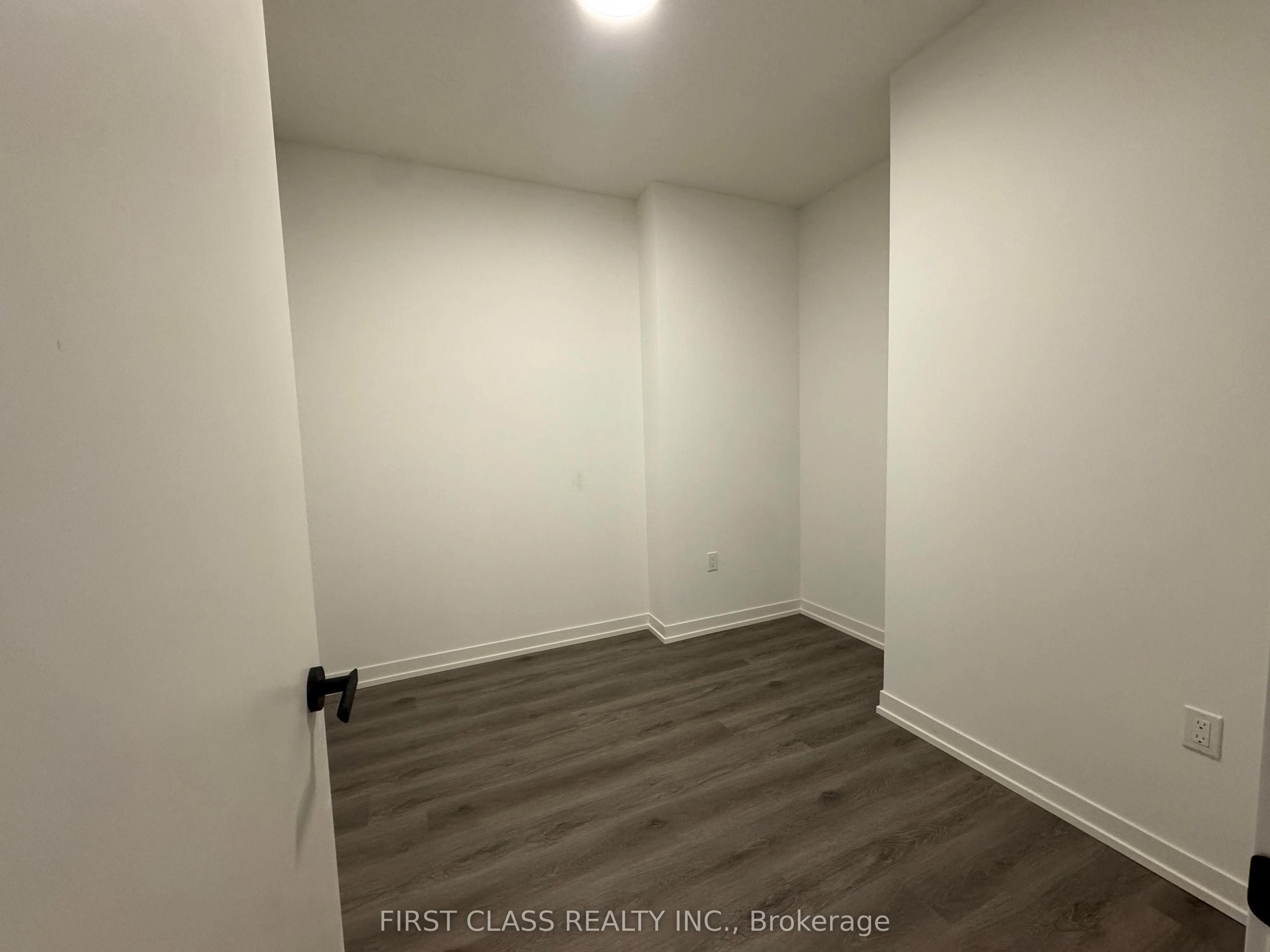 28 Interchange Way, #3009