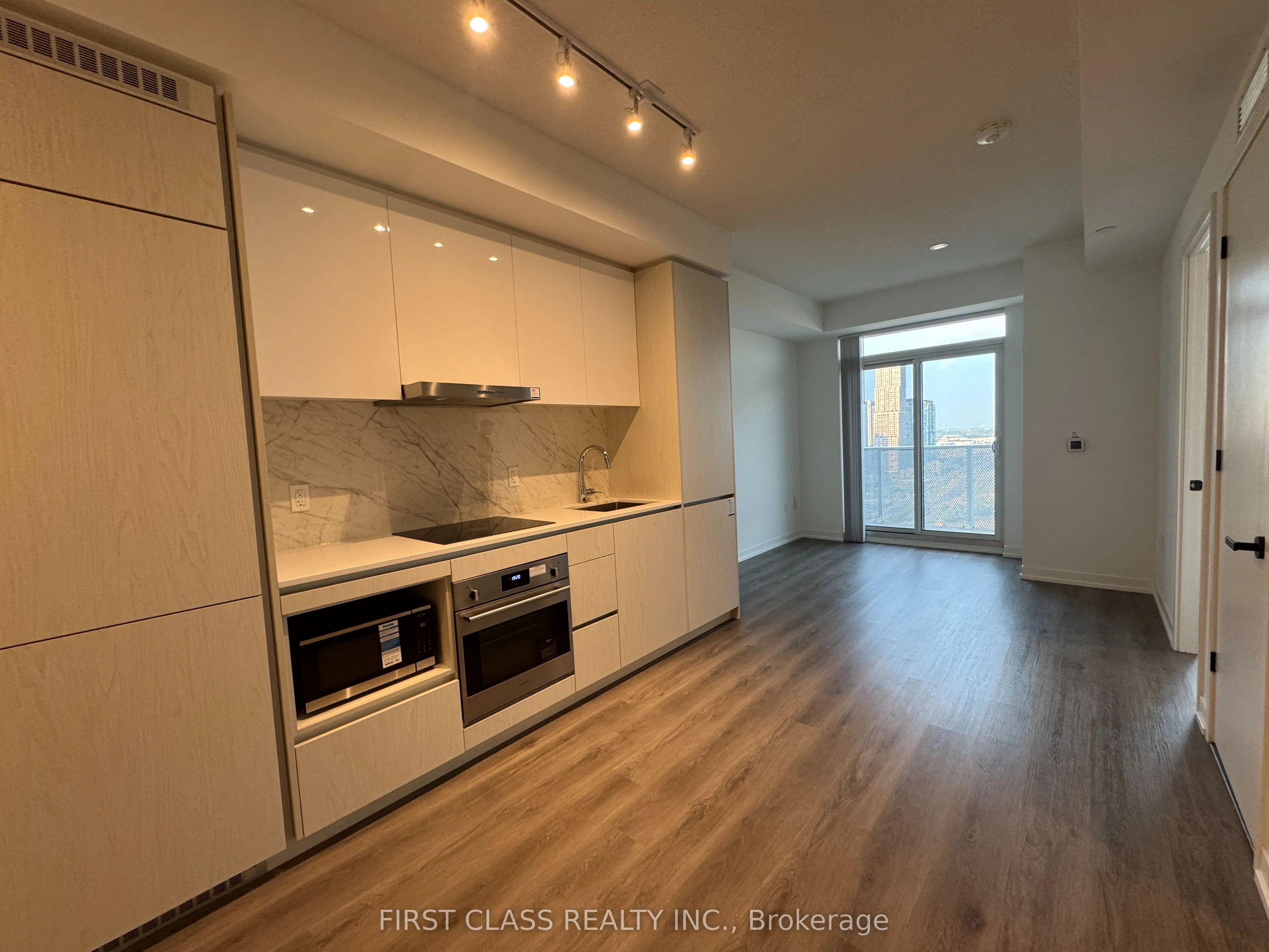 28 Interchange Way, #3009