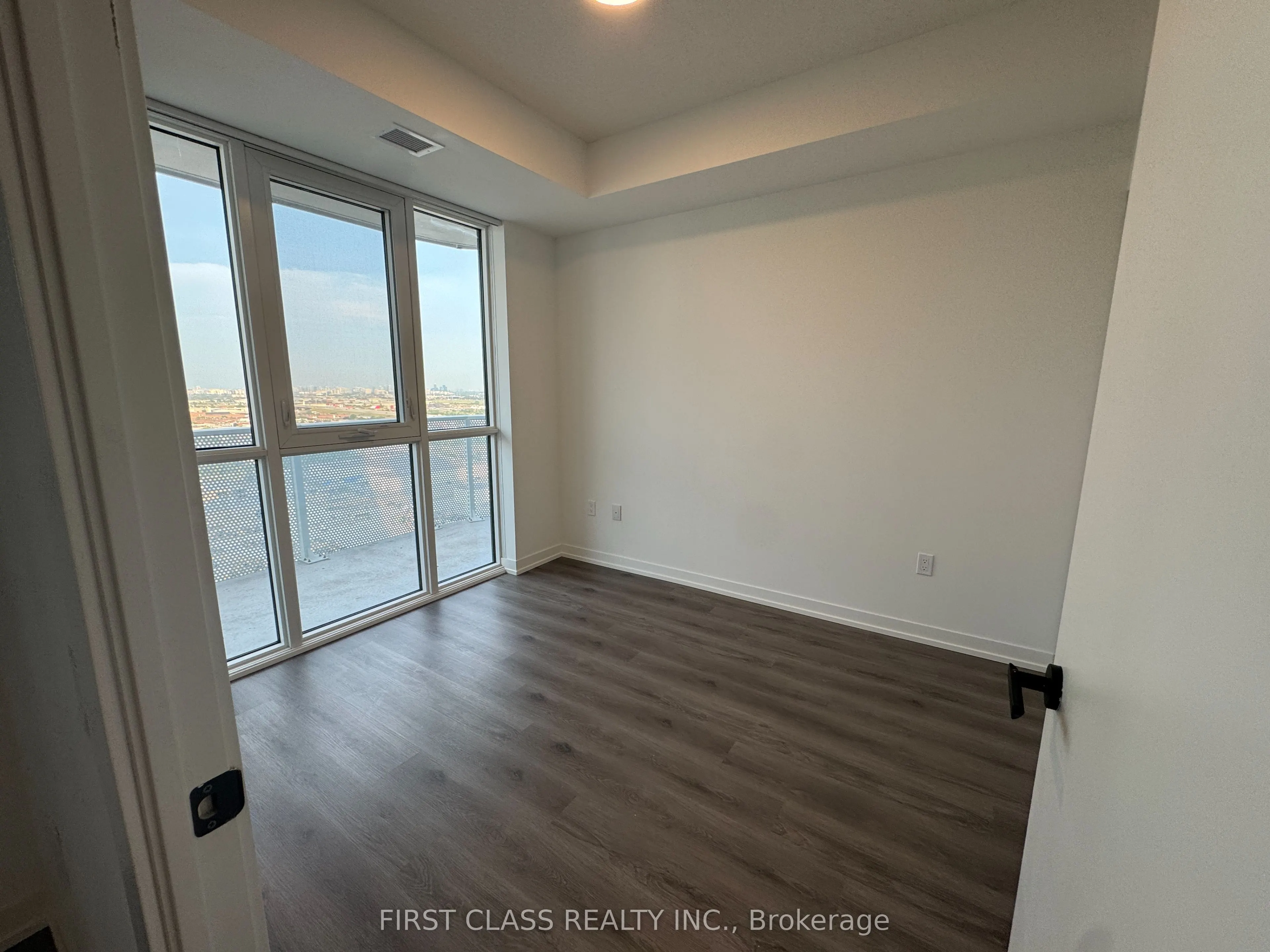 28 Interchange Way, #3009
