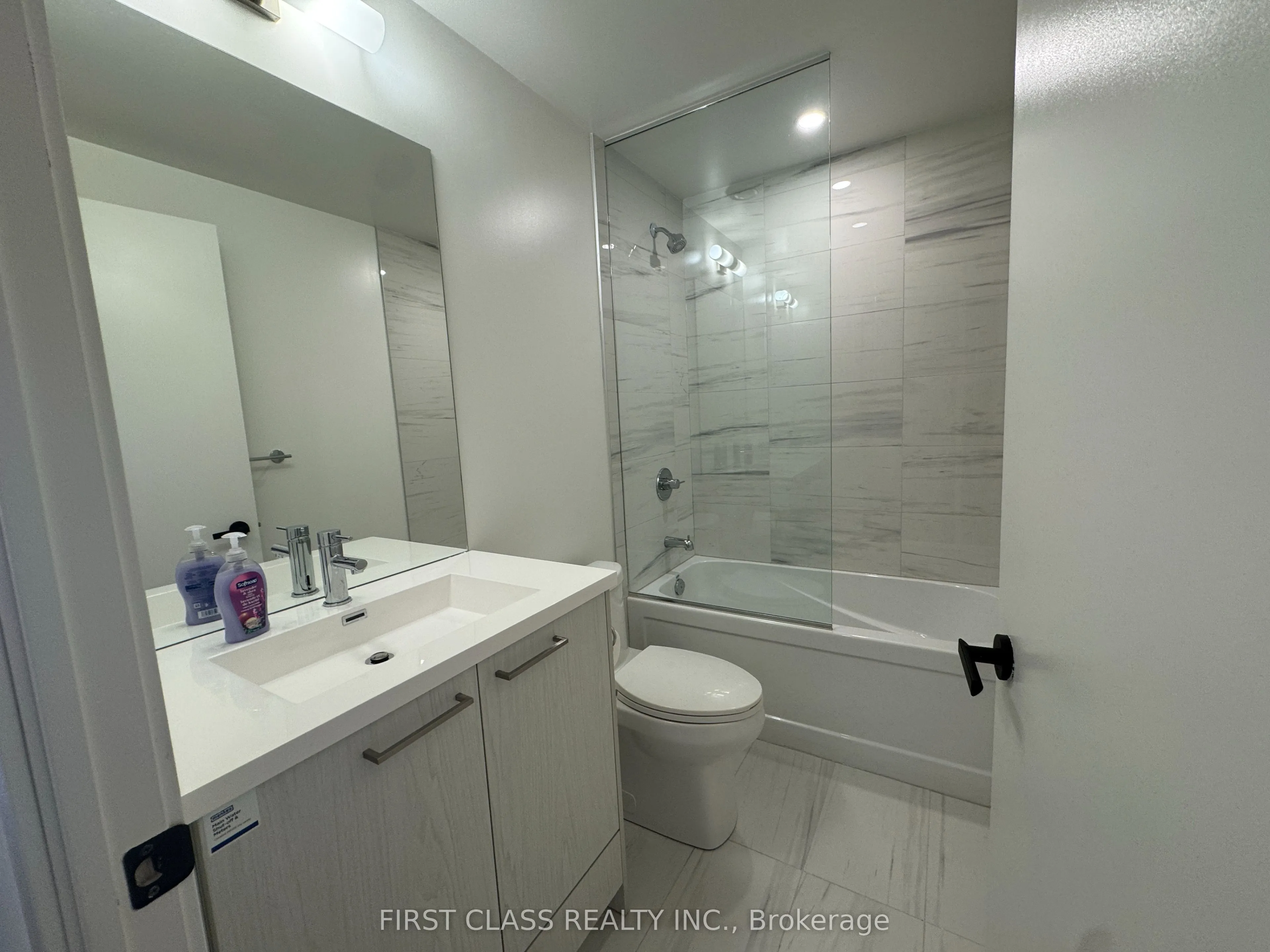 28 Interchange Way, #3009
