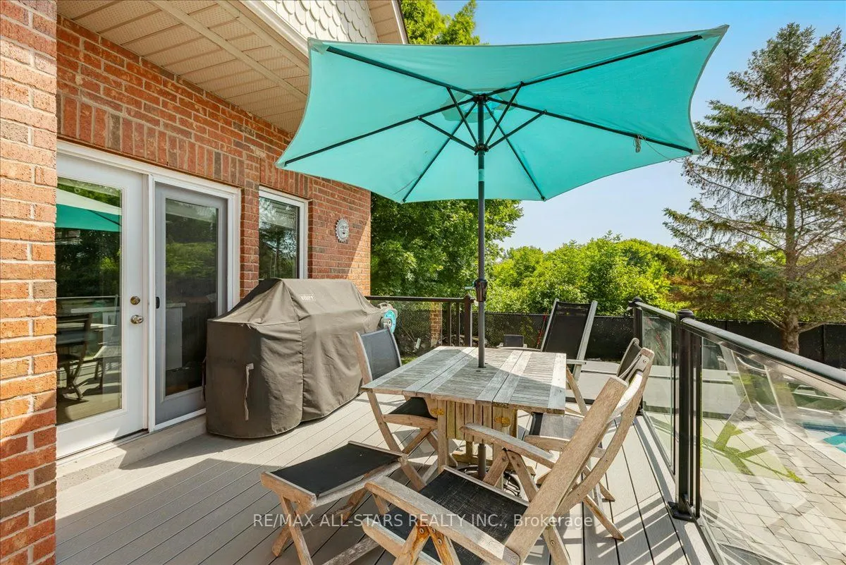 98 Bayview Avenue