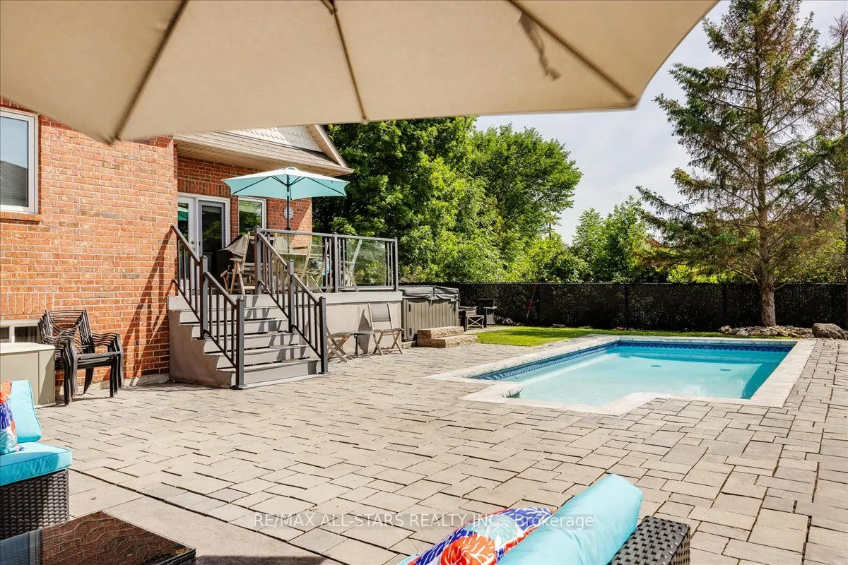 98 Bayview Avenue