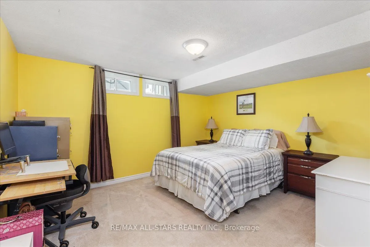 98 Bayview Avenue