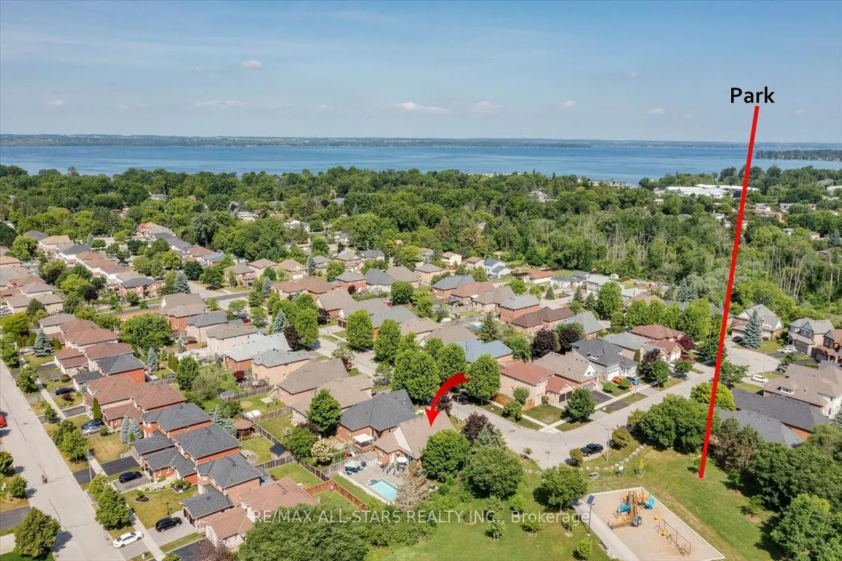 98 Bayview Avenue