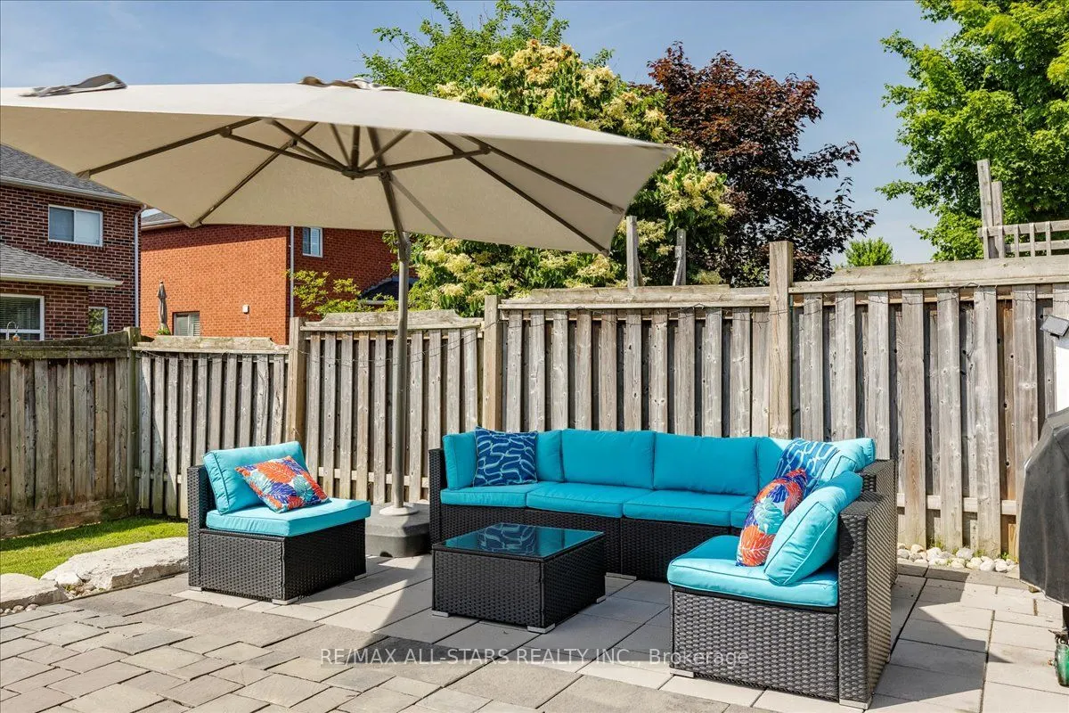 98 Bayview Avenue