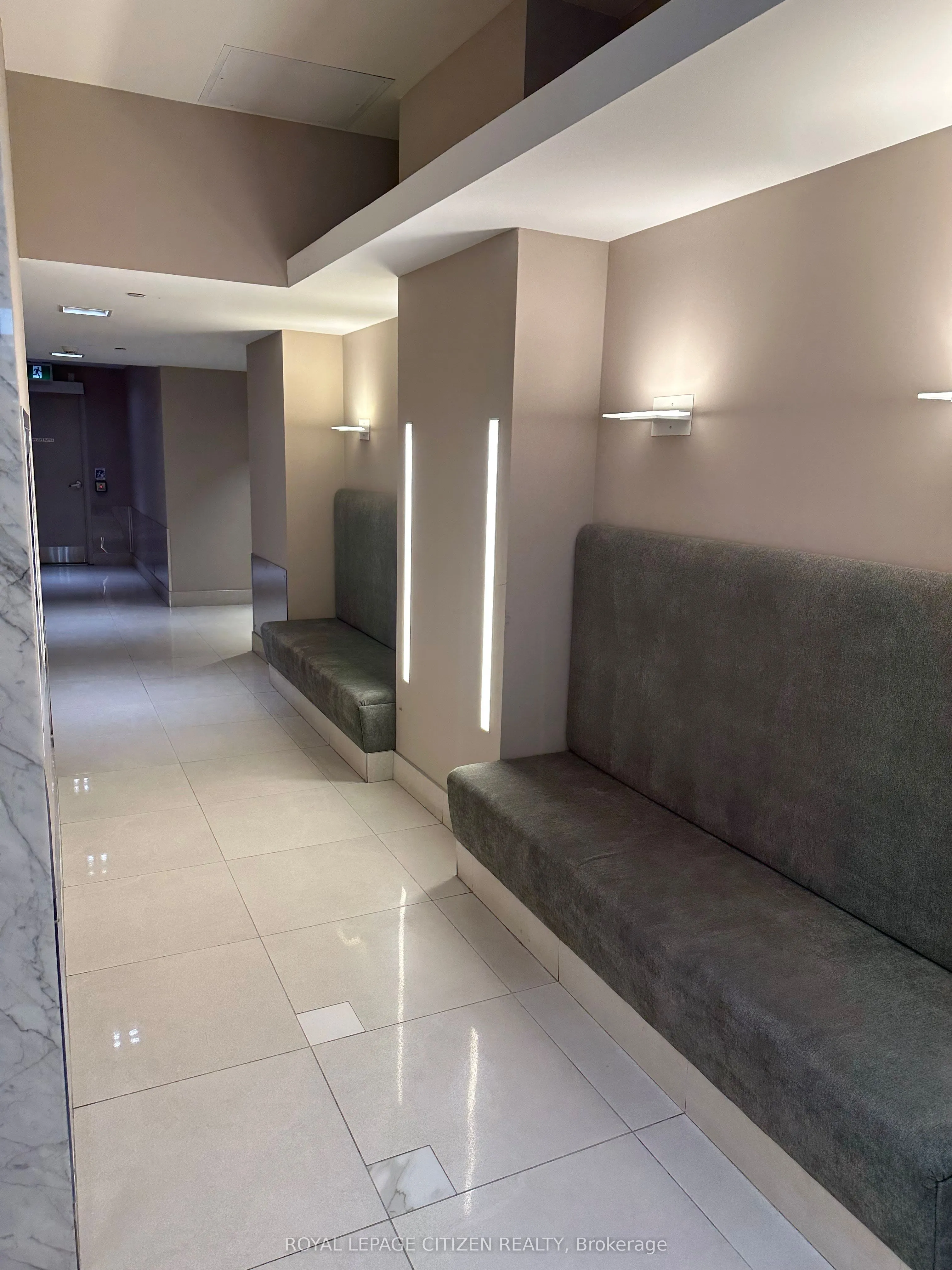 9618 Yonge Street N, #1202