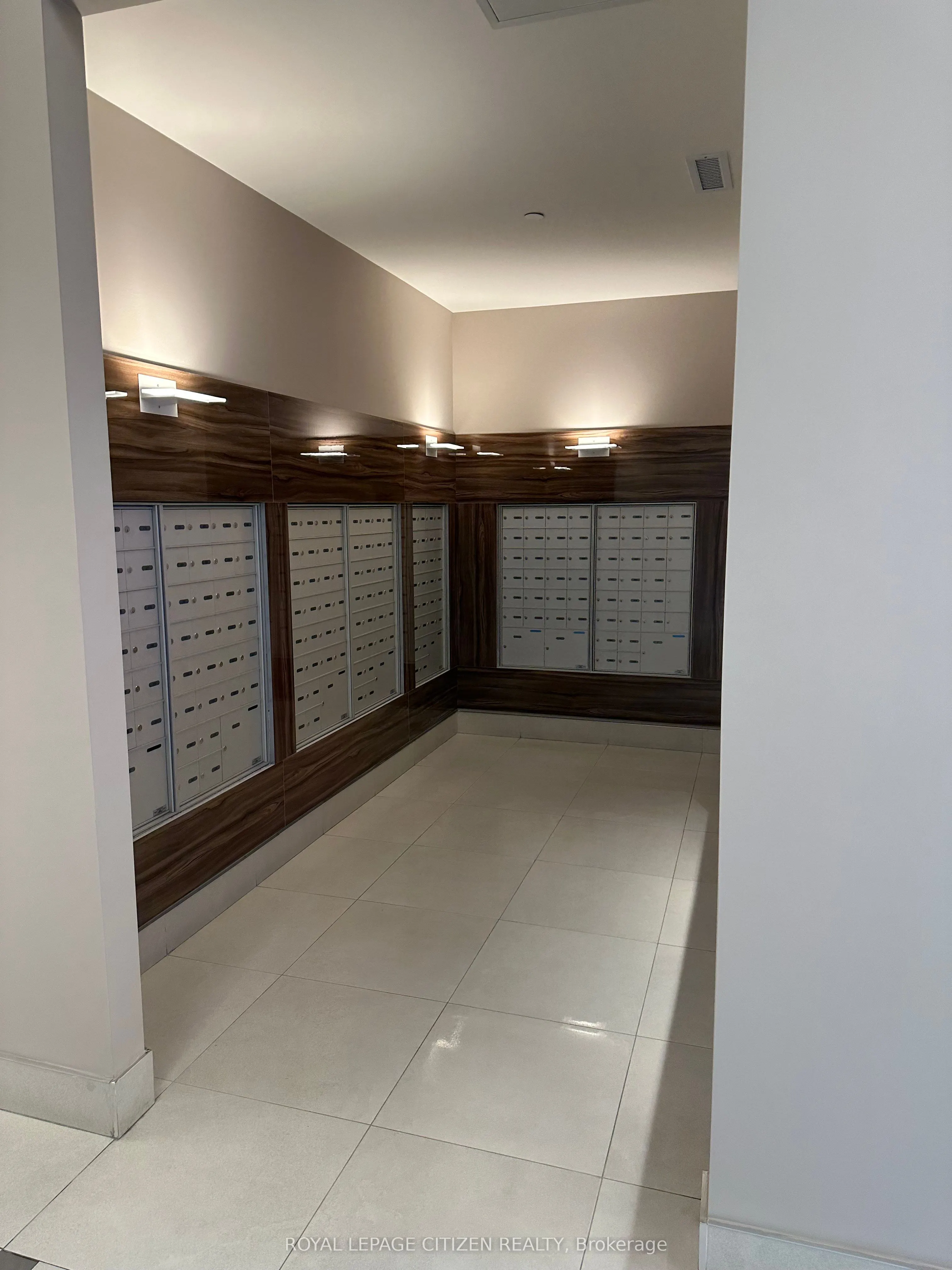9618 Yonge Street N, #1202