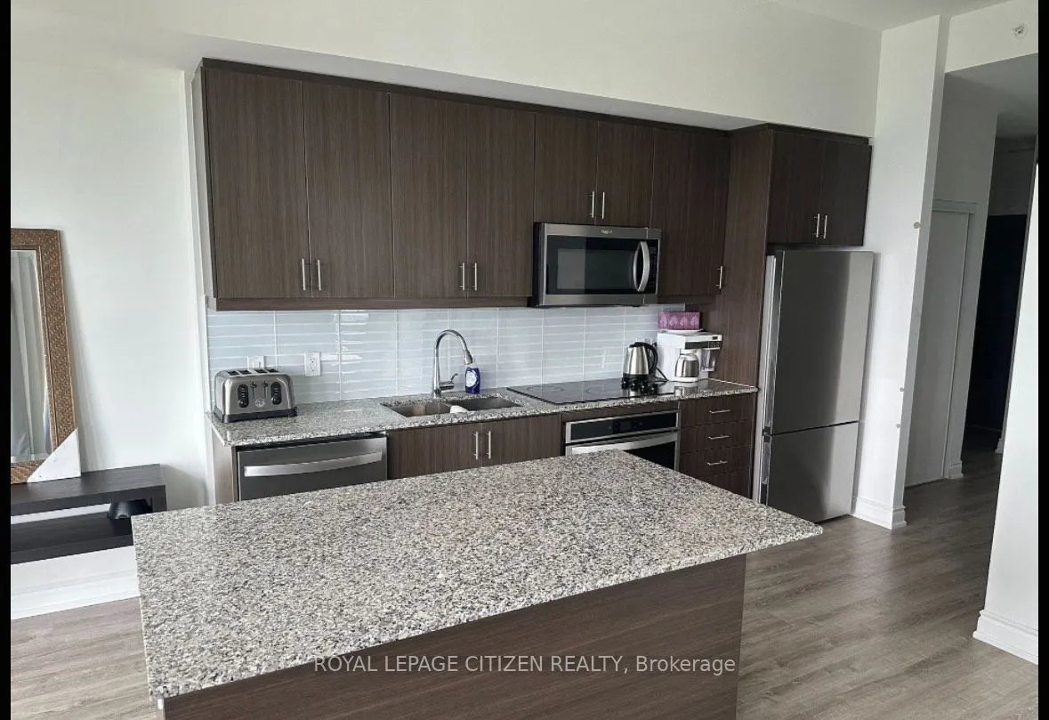9618 Yonge Street N, #1202