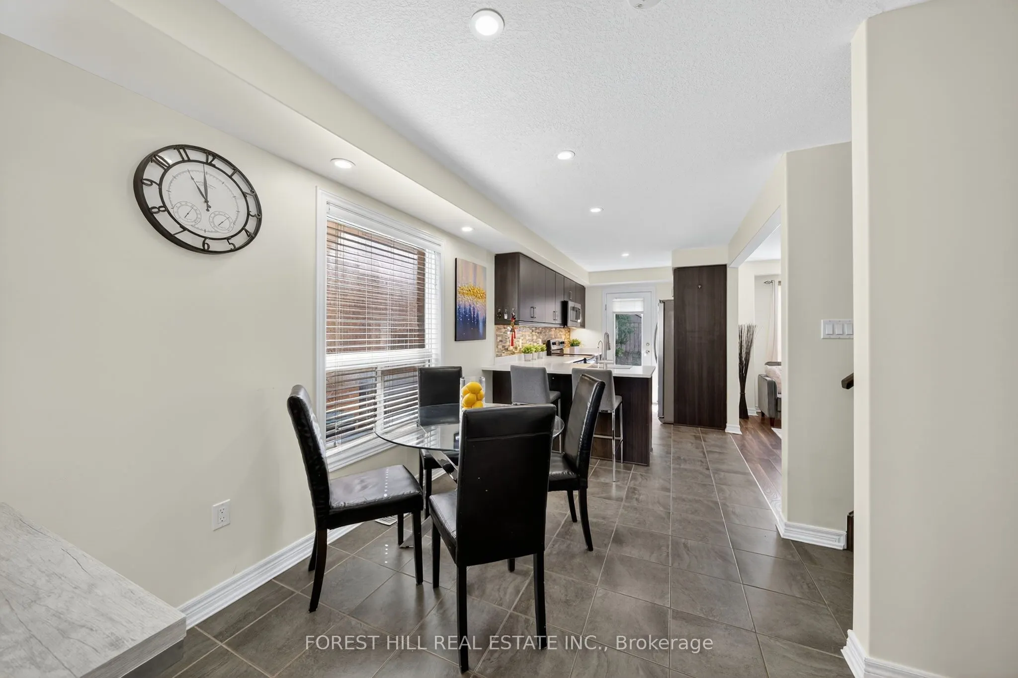 160 Banting Crescent