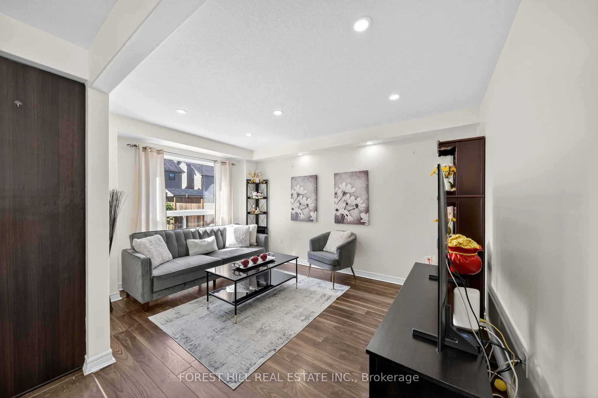160 Banting Crescent