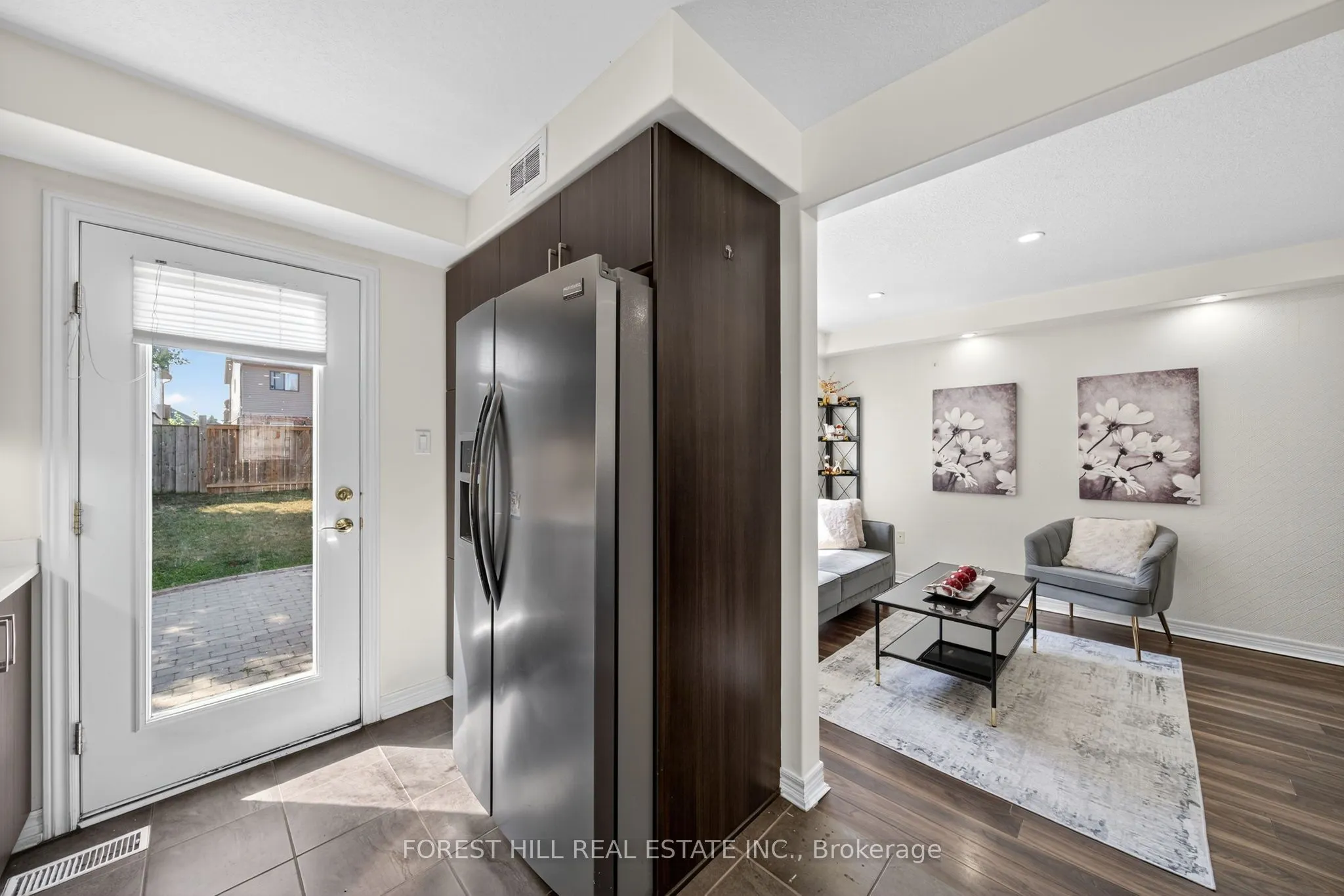 160 Banting Crescent