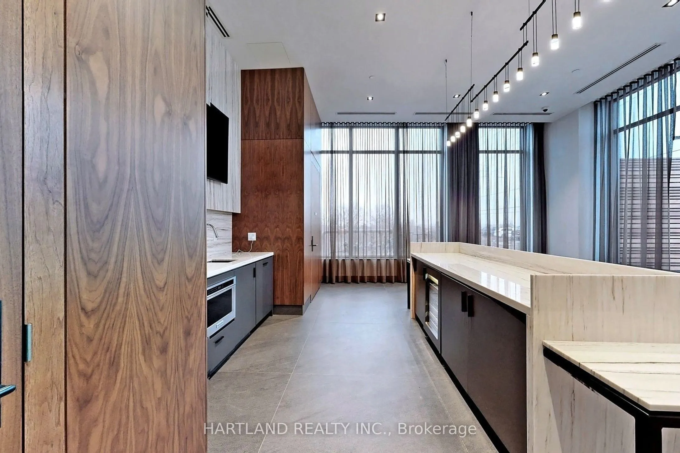 7895 Jane Street, #705