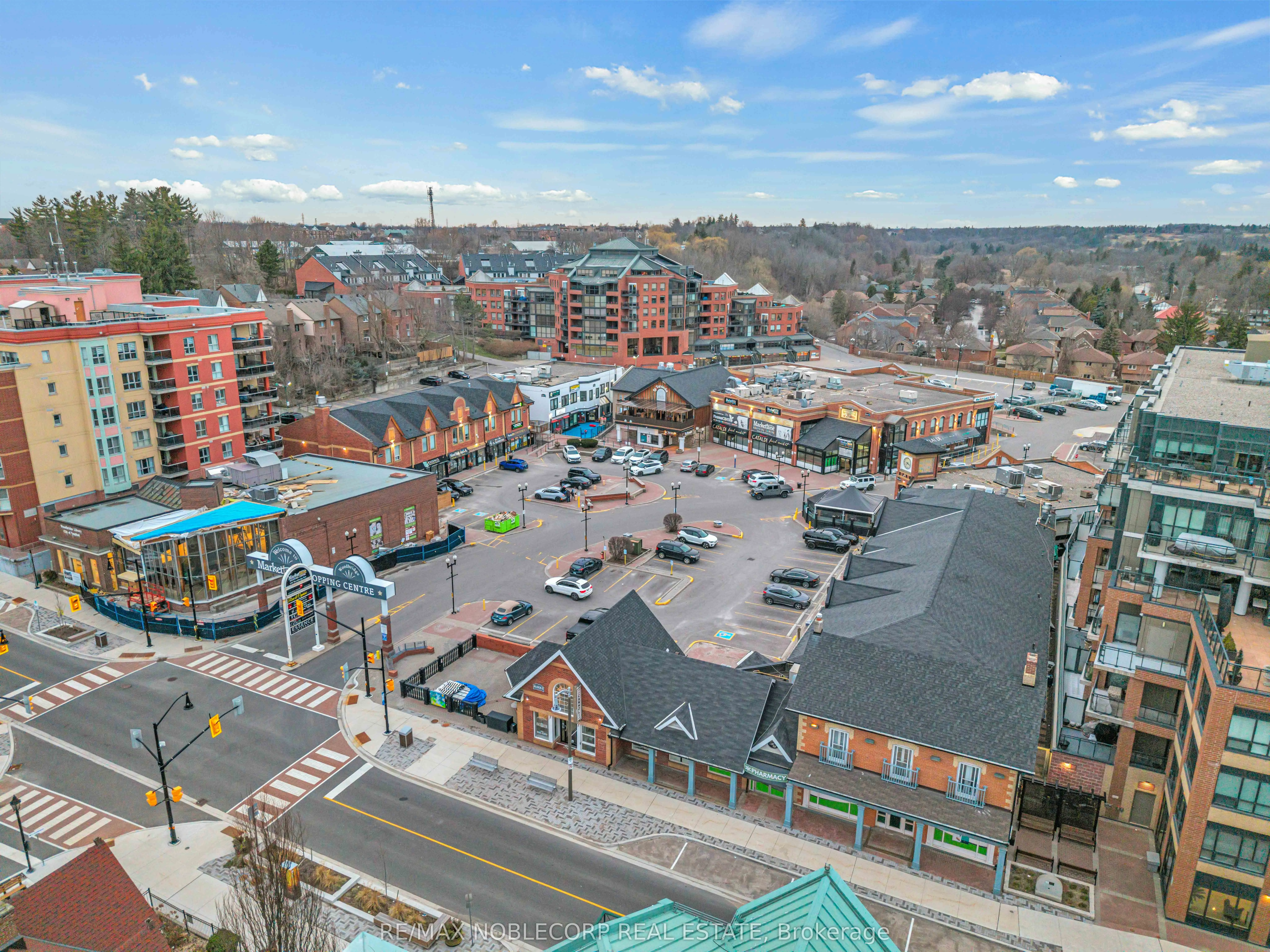 121 Woodbridge Avenue, #319