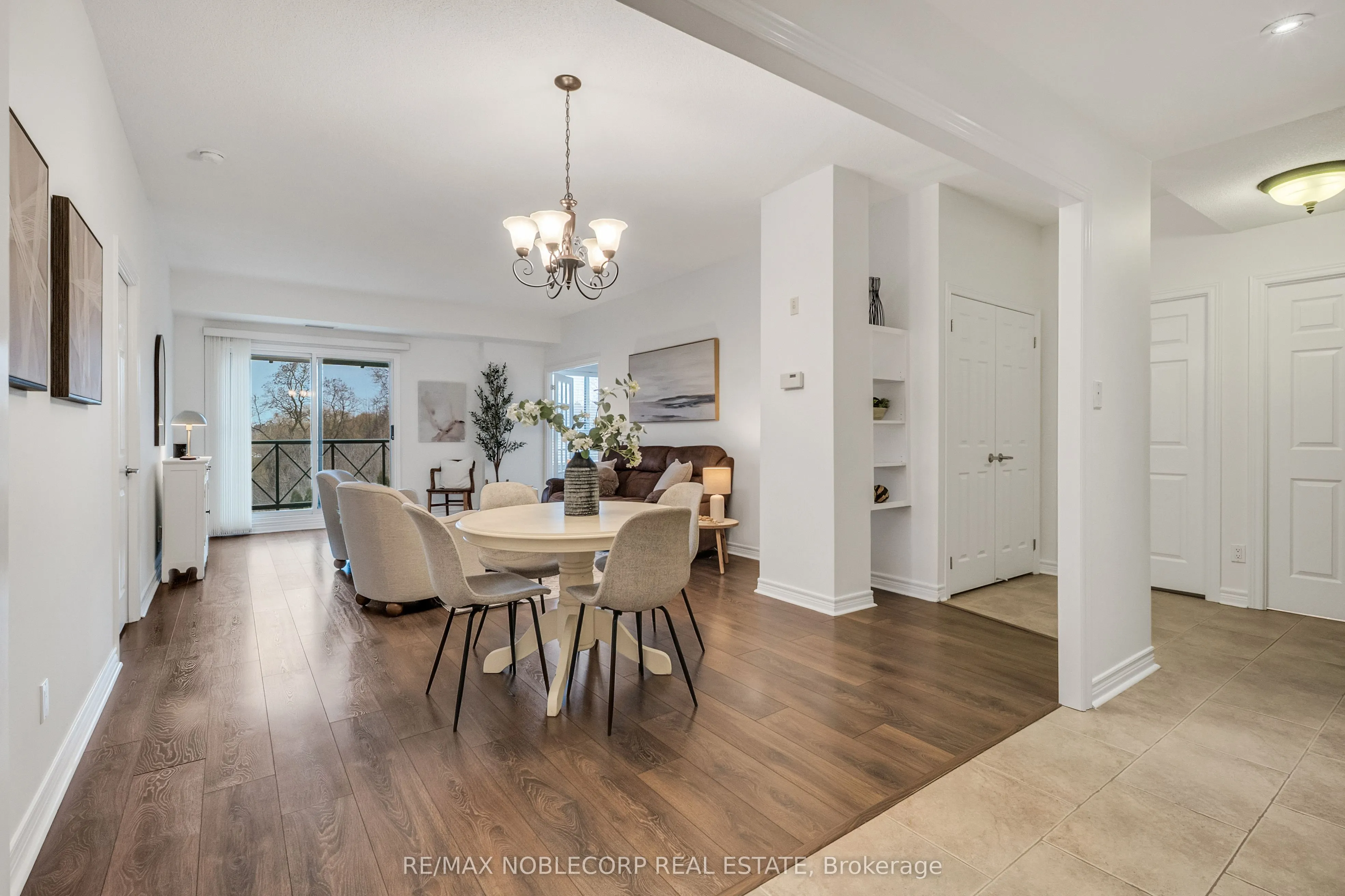121 Woodbridge Avenue, #319