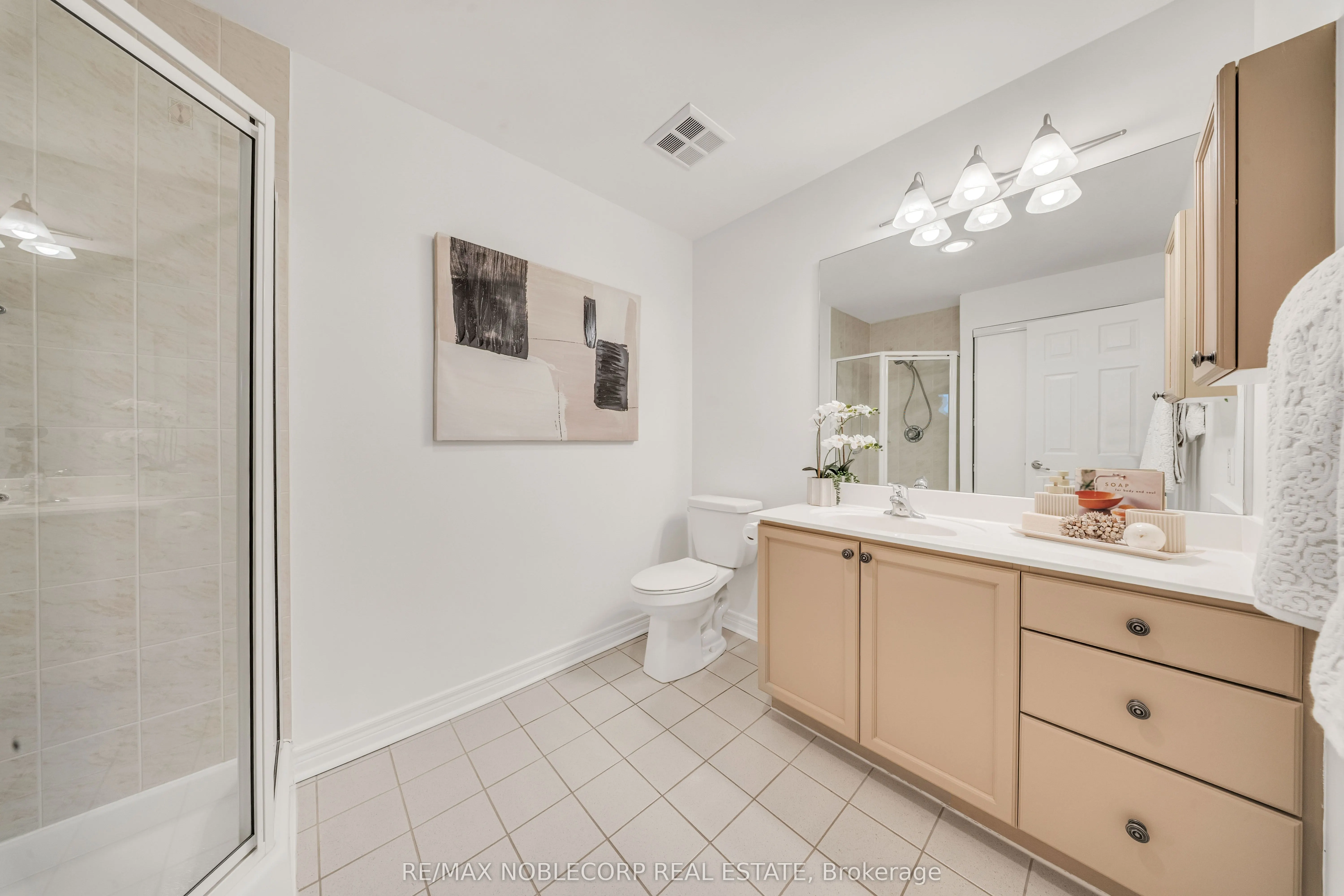 121 Woodbridge Avenue, #319